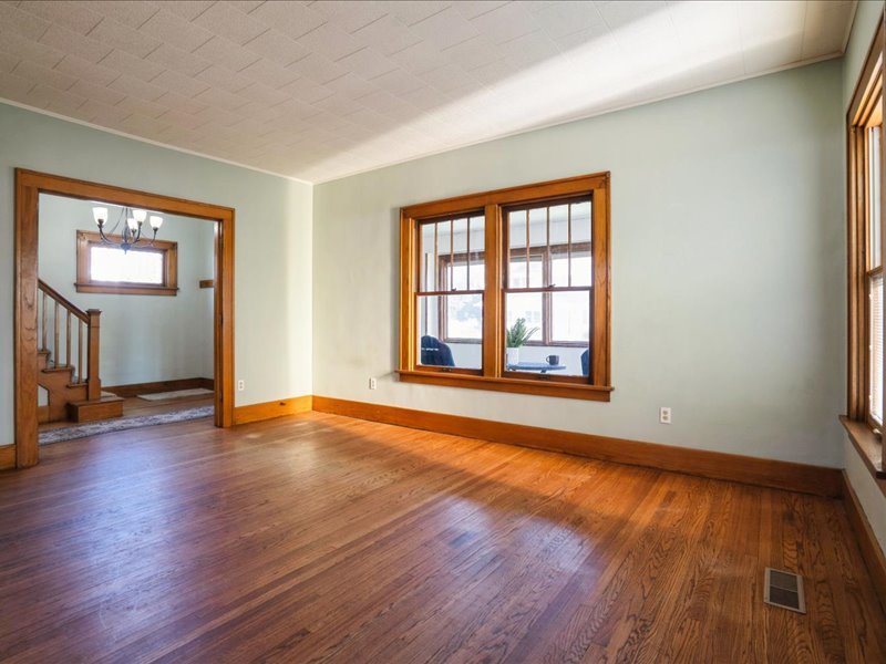 704 14th Avenue Property Photo 11