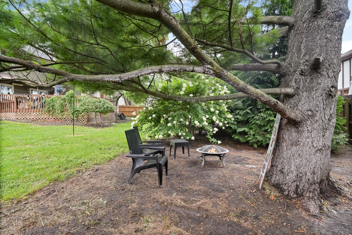 669 Tamarisk Terrace Property Photo 33
