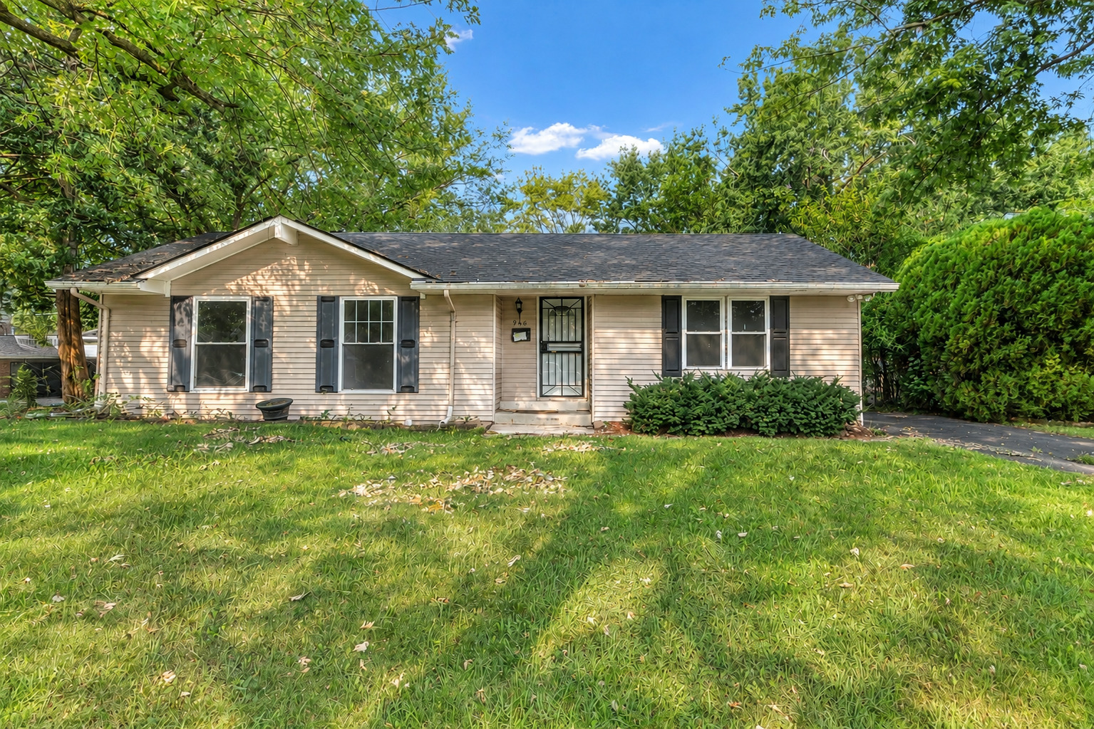 946 Harvard Lane