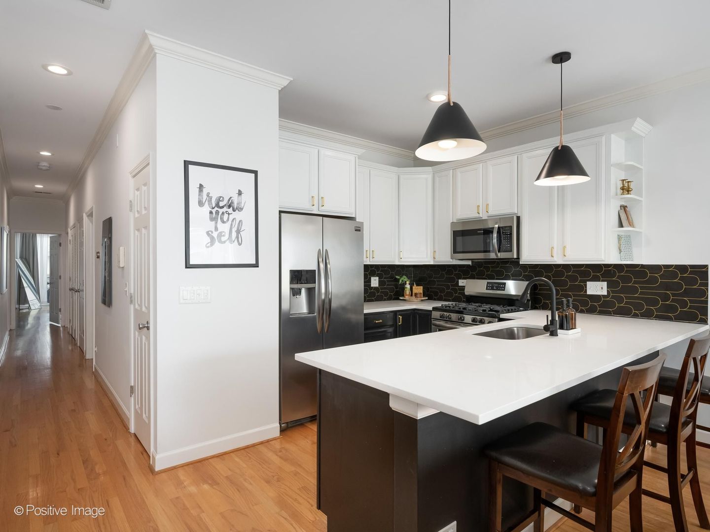 929 N Damen Avenue 2 Property Photo 12