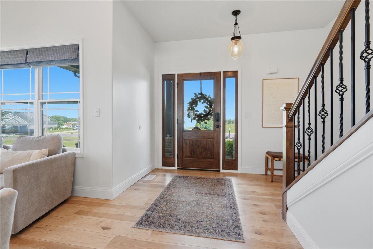 5160 Dasher Drive Property Photo 3