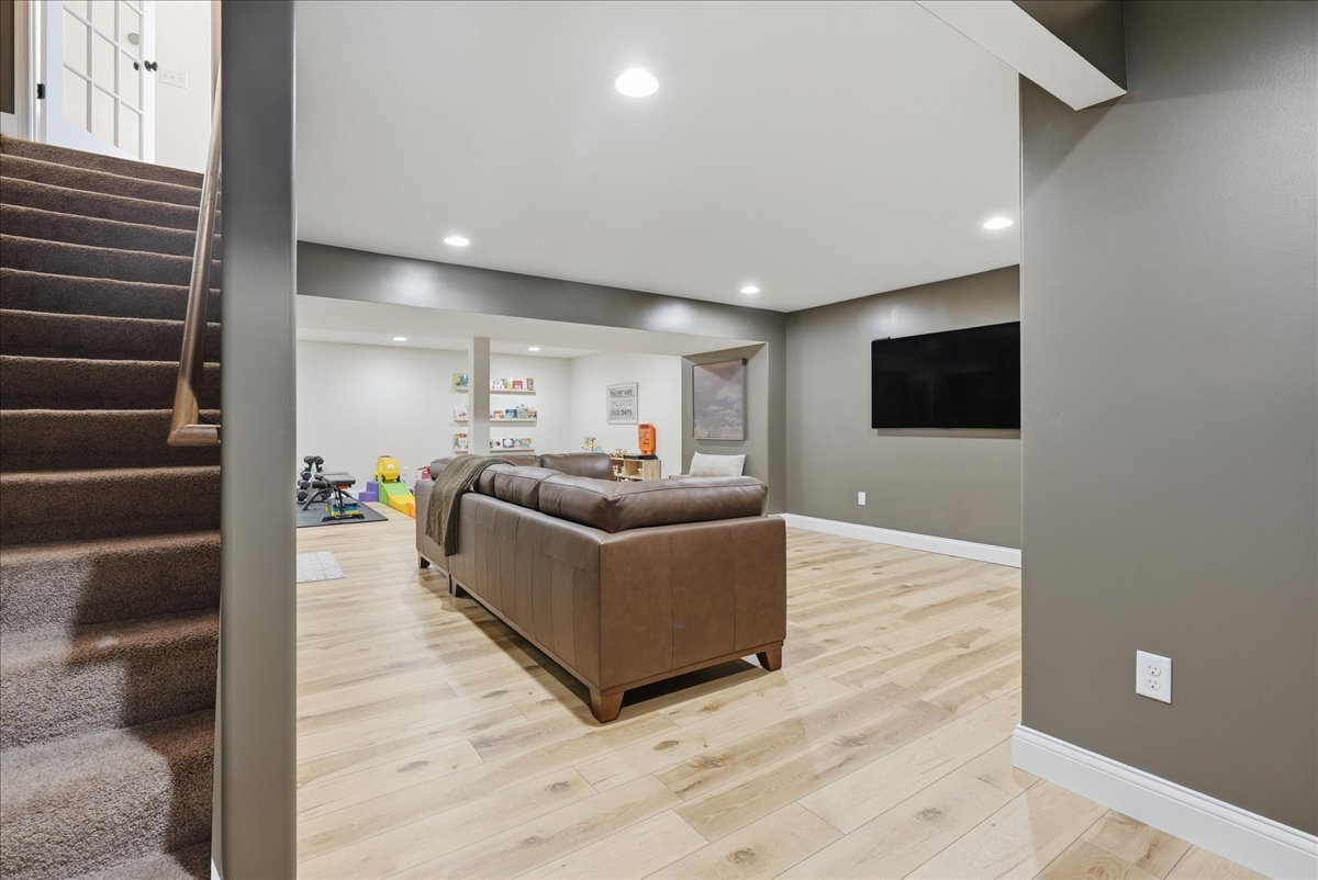 5160 Dasher Drive Property Photo 30