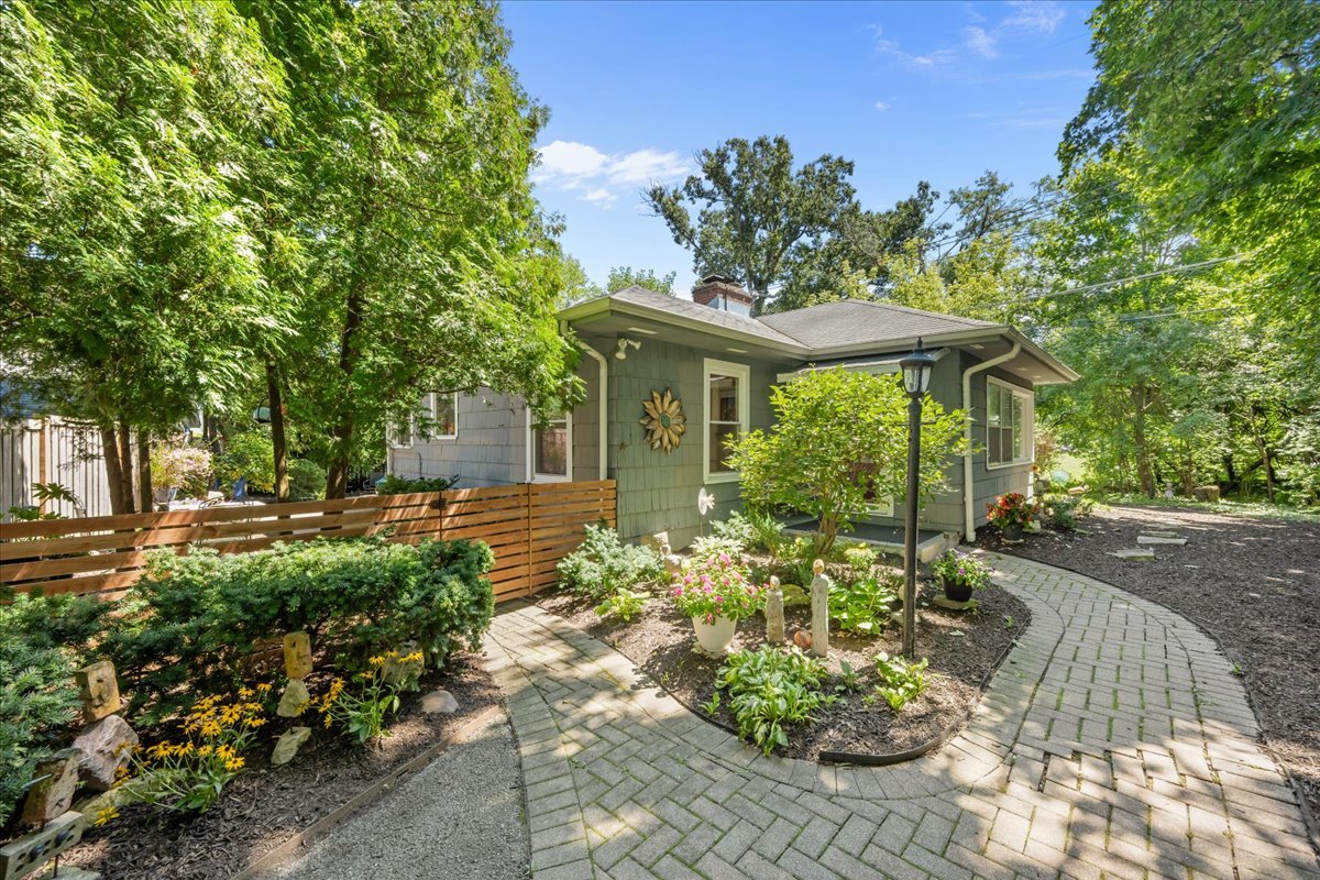 262 Maple Hill Road Property Photo 1