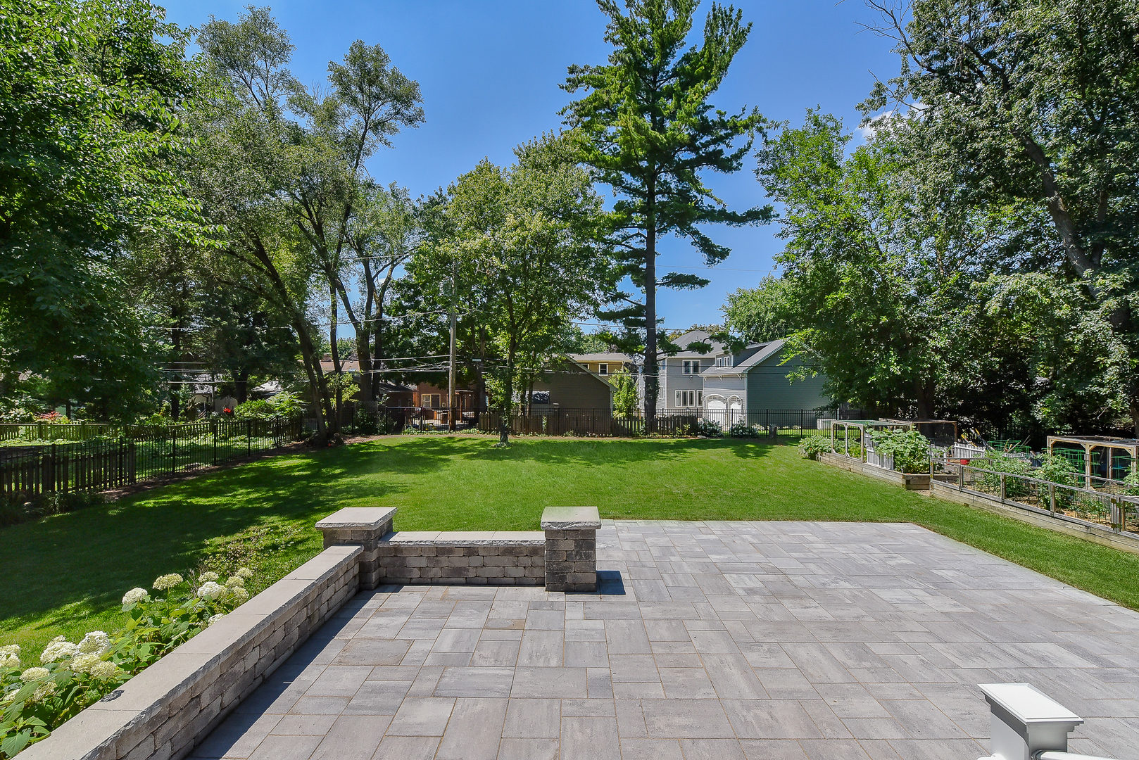 625 N Loomis Street Property Photo 38
