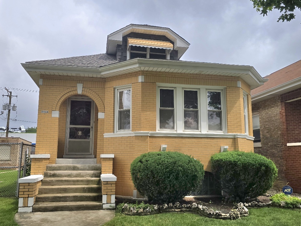2953 N Parkside Avenue Property Photo 1
