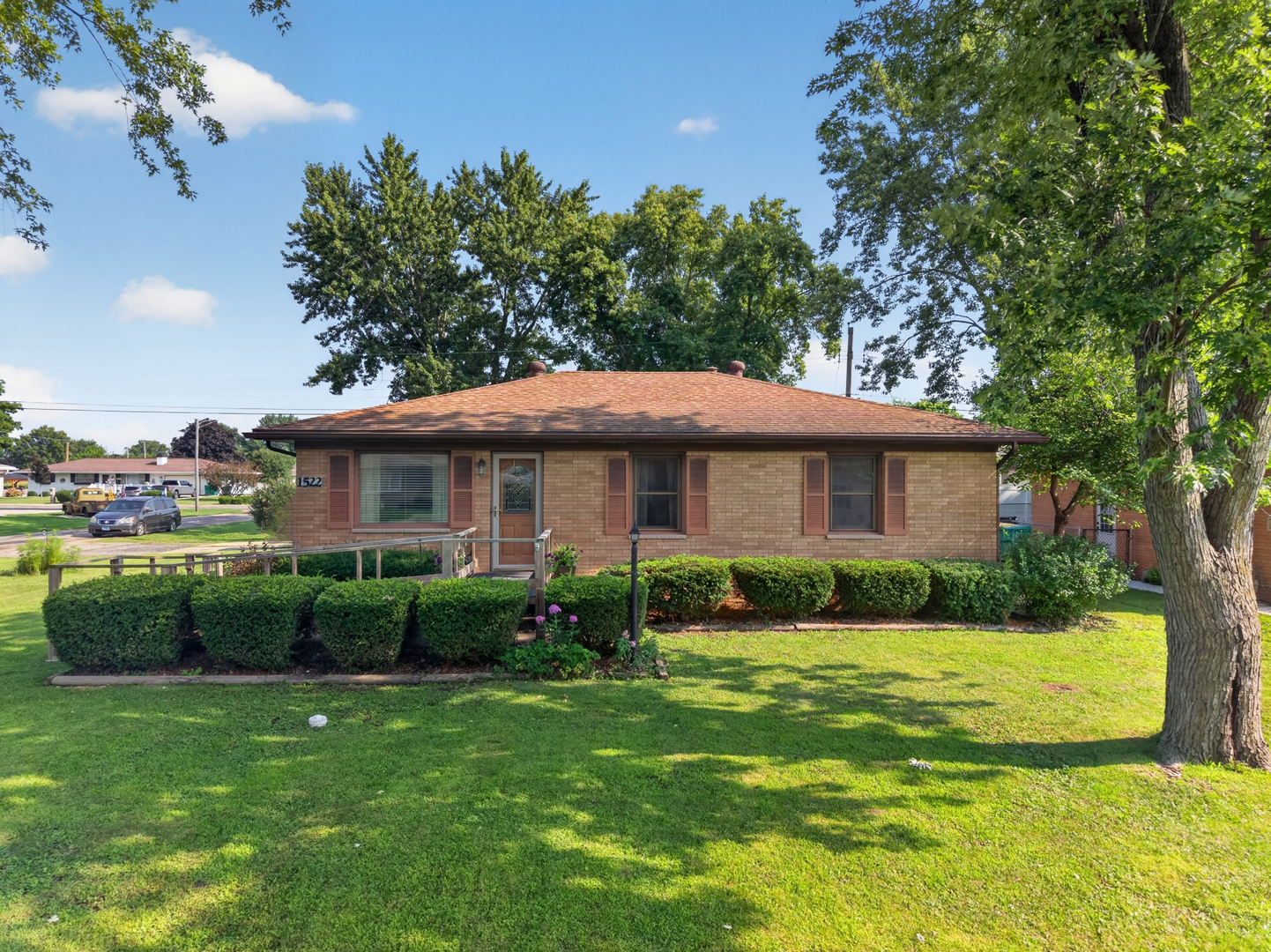 1522 Manhatten Drive Property Photo 1