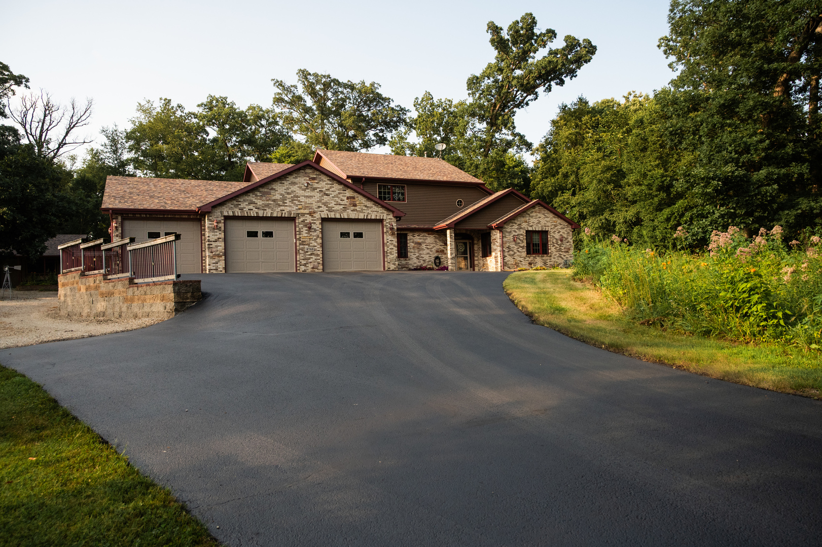 4746 S Knoll Road Property Photo 3