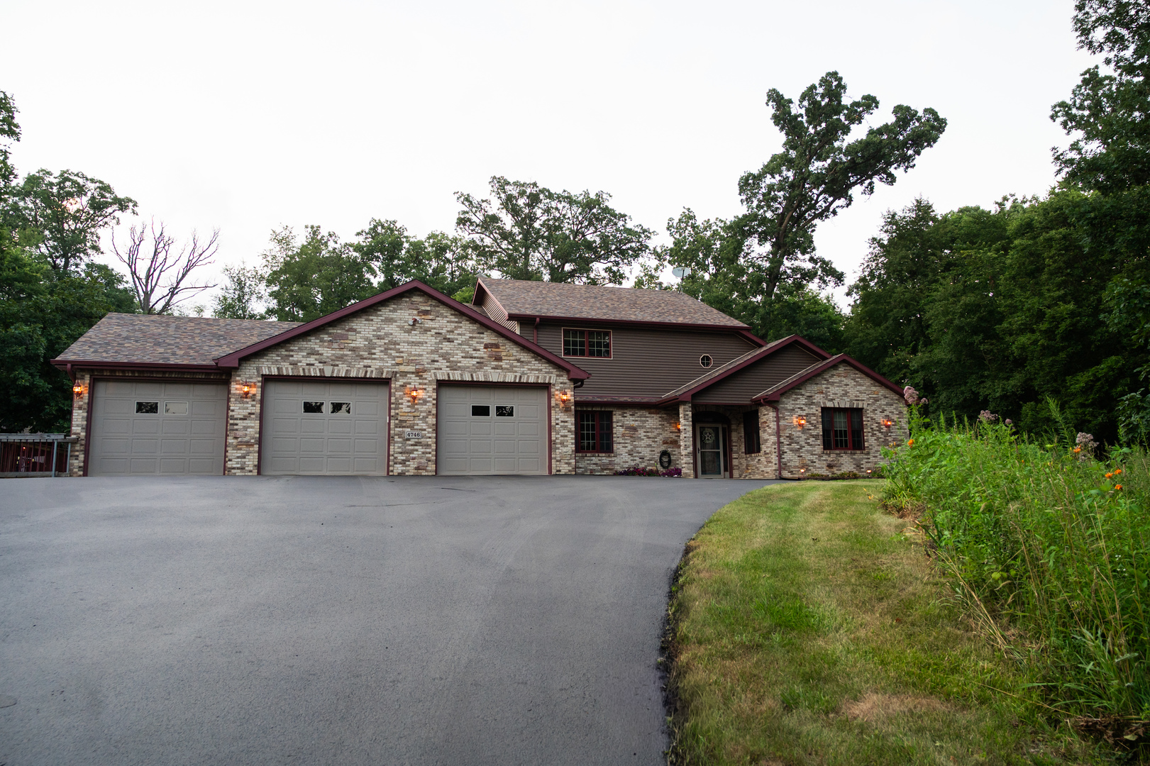 4746 S Knoll Road Property Photo 4