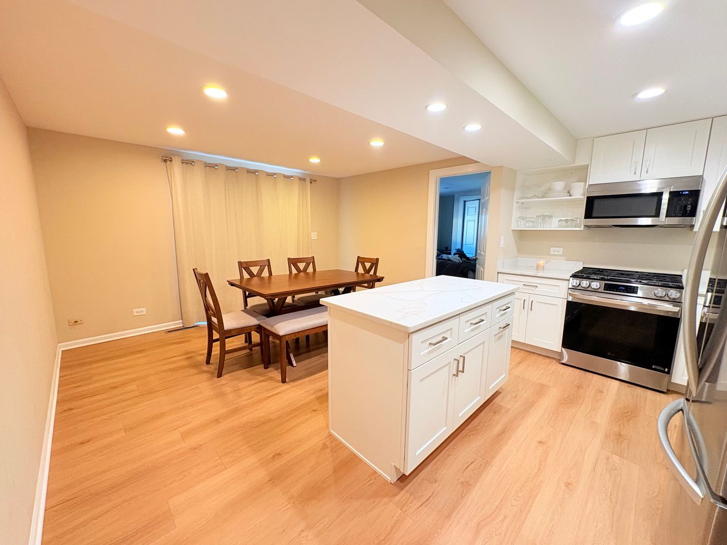 922 N Milwaukee Avenue C Property Photo 10