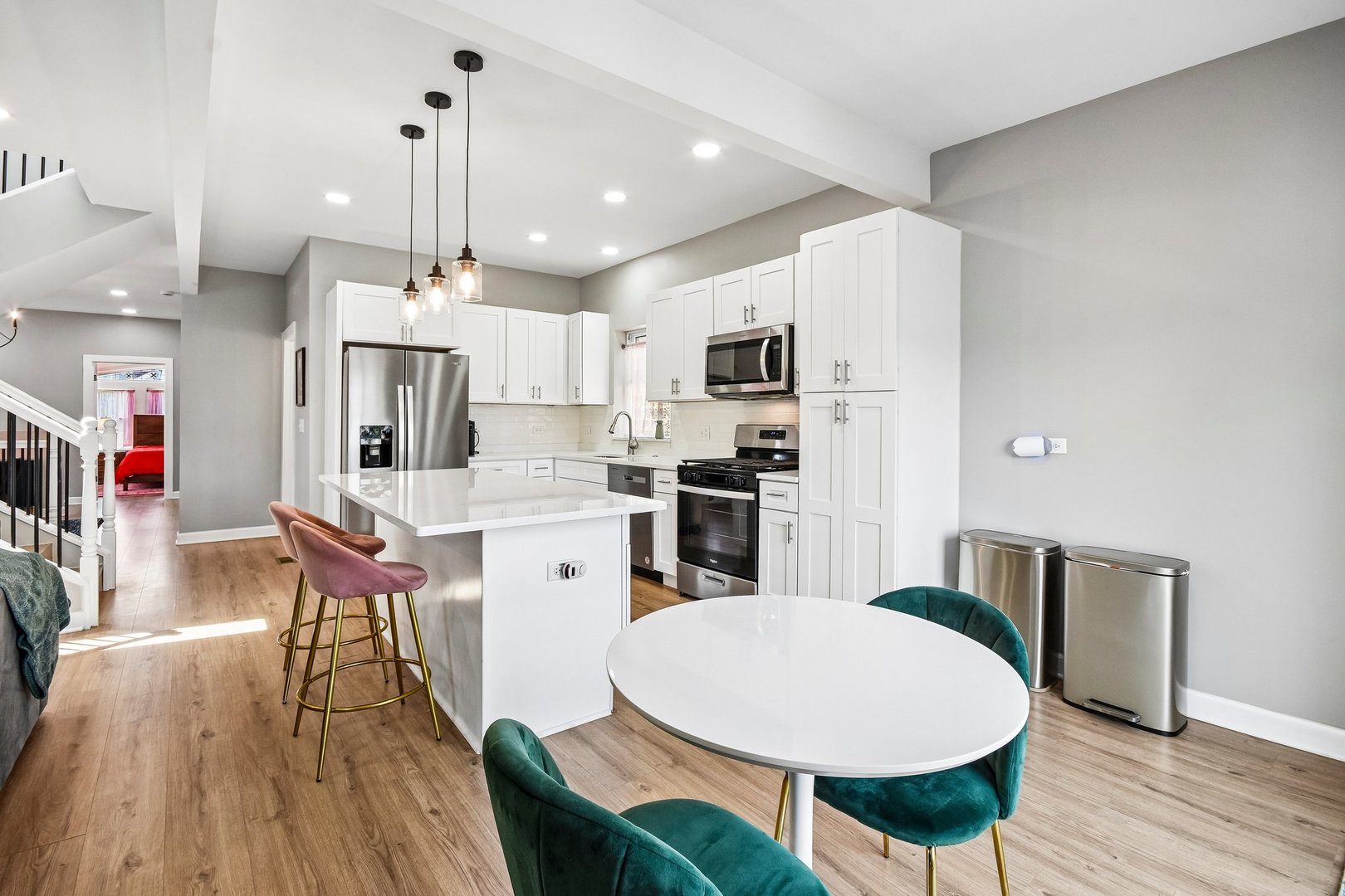 2447 Oak Park Avenue Property Photo 4