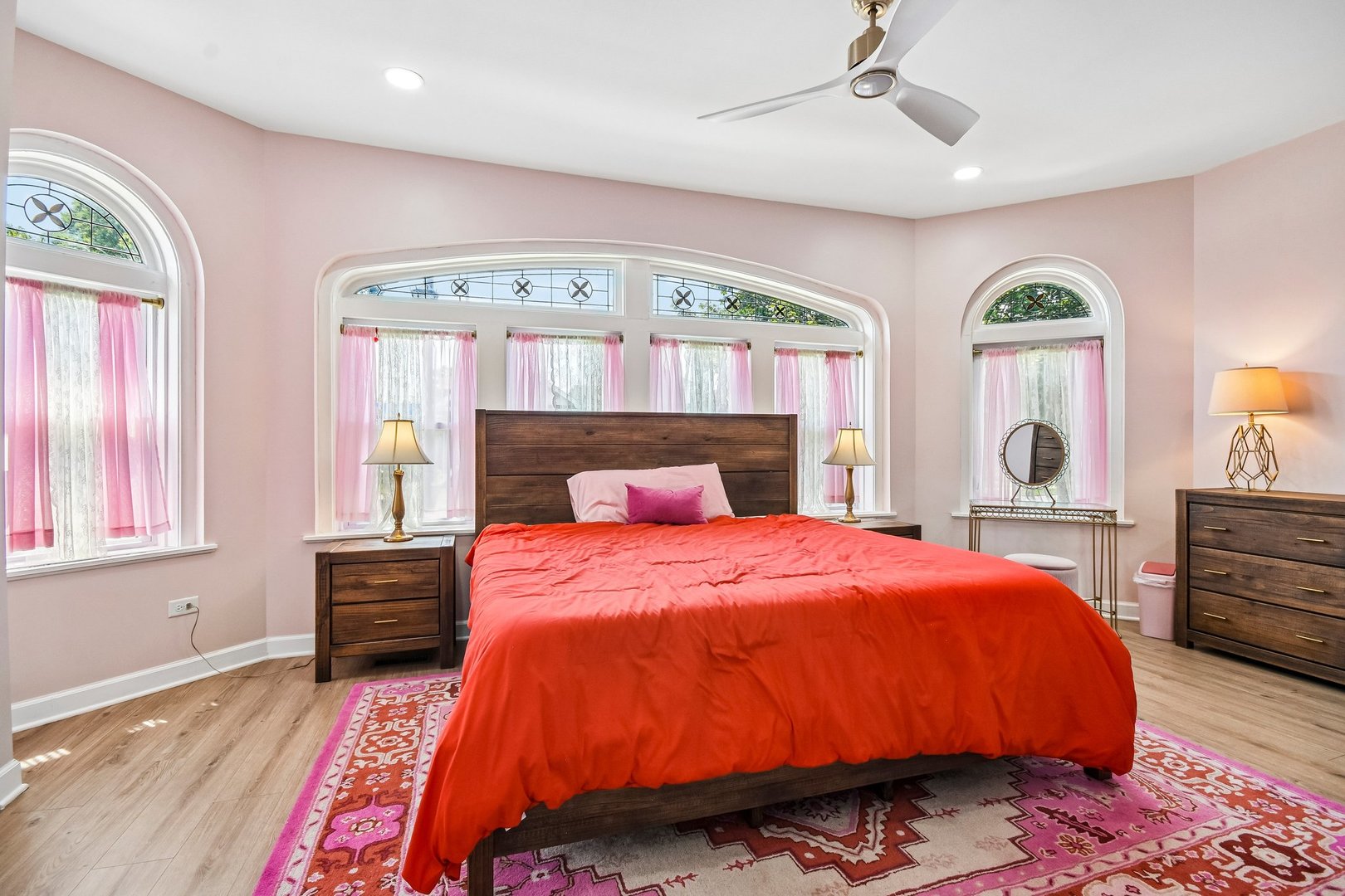 2447 Oak Park Avenue Property Photo 7