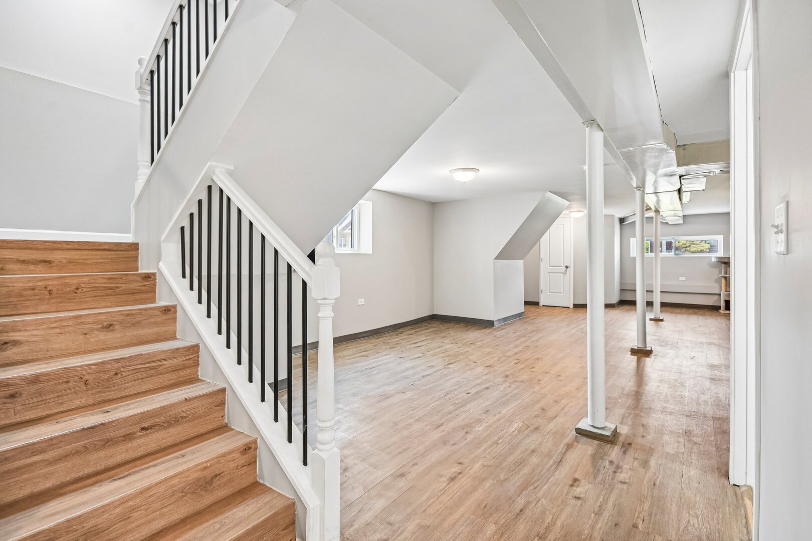 2447 Oak Park Avenue Property Photo 15