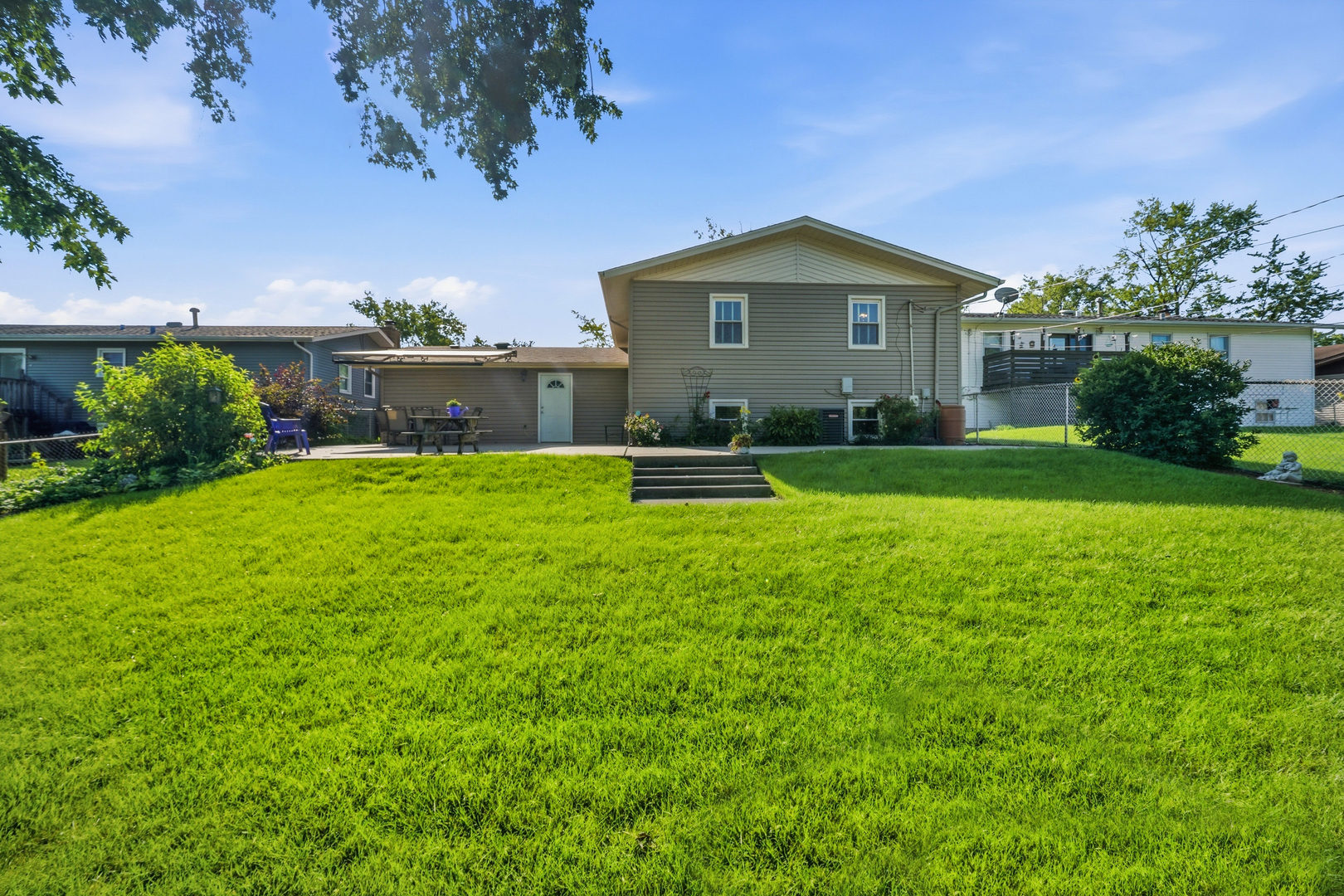 15440 Alameda Avenue Property Photo 24