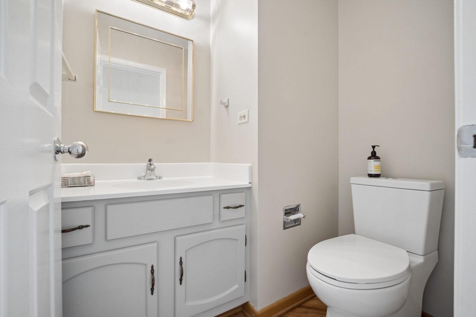 894 Thompson Boulevard Property Photo 11