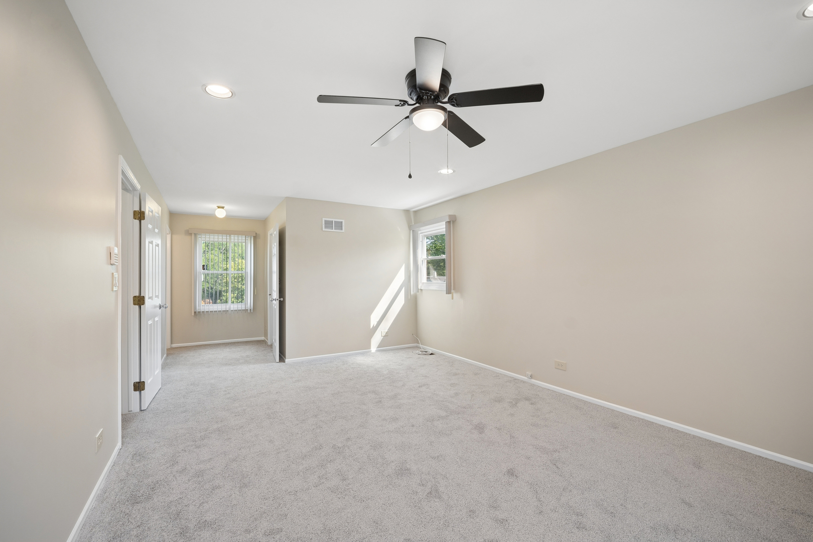 894 Thompson Boulevard Property Photo 18