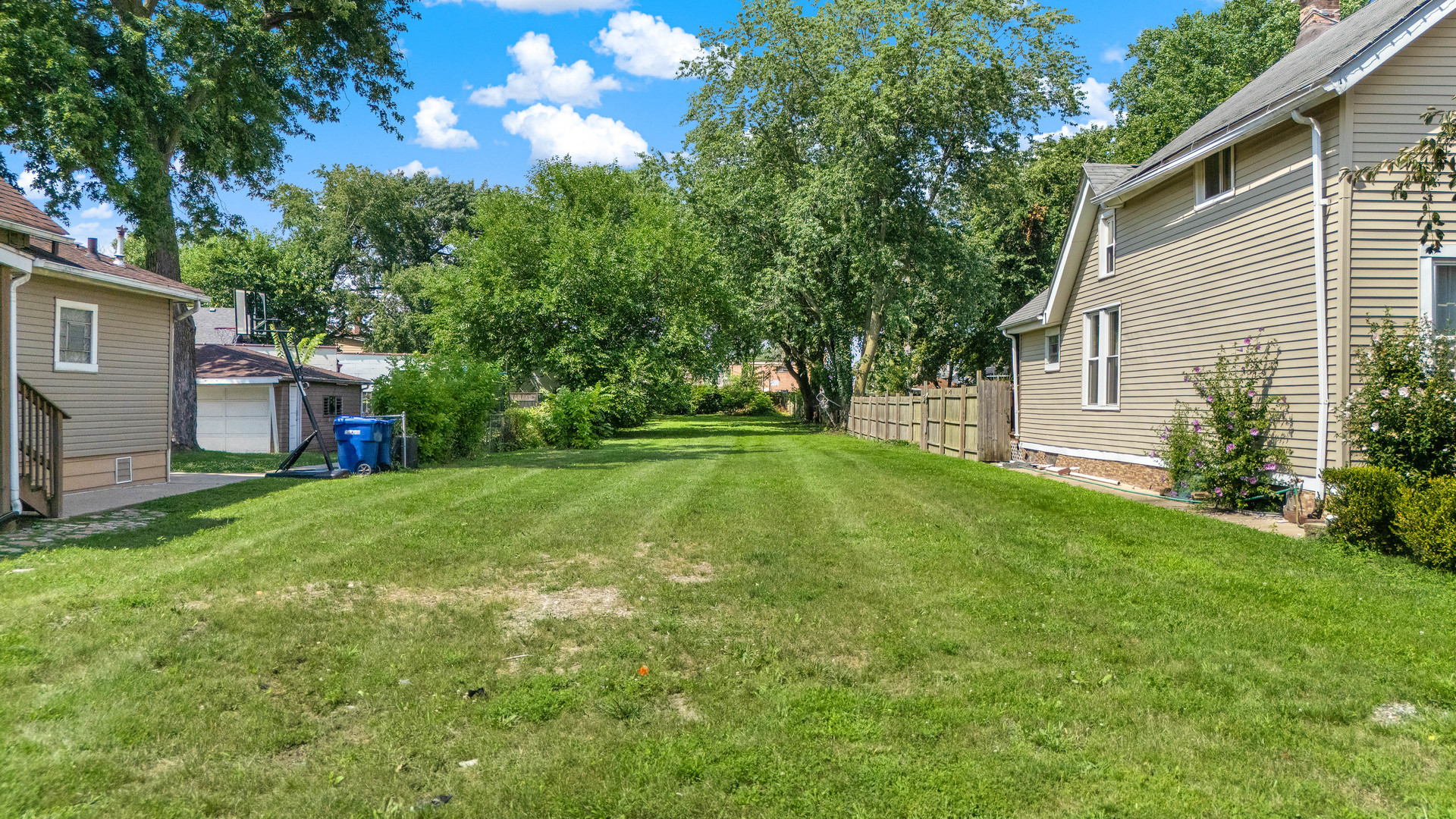 1950 Vermont Street Property Photo 2