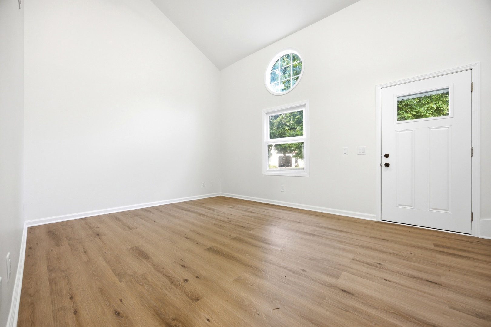 2384 Linden Drive Property Photo 5