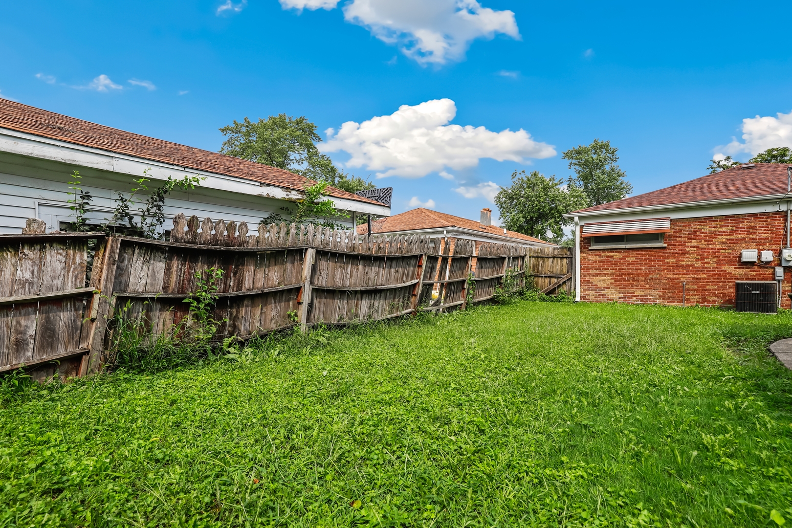 14908 Wabash Avenue Property Photo 13