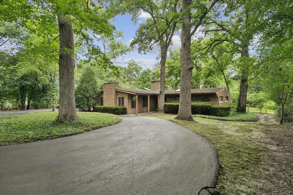 1161 Valley Road Property Photo 1