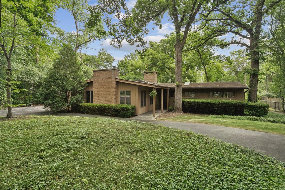 1161 Valley Road Property Photo 2