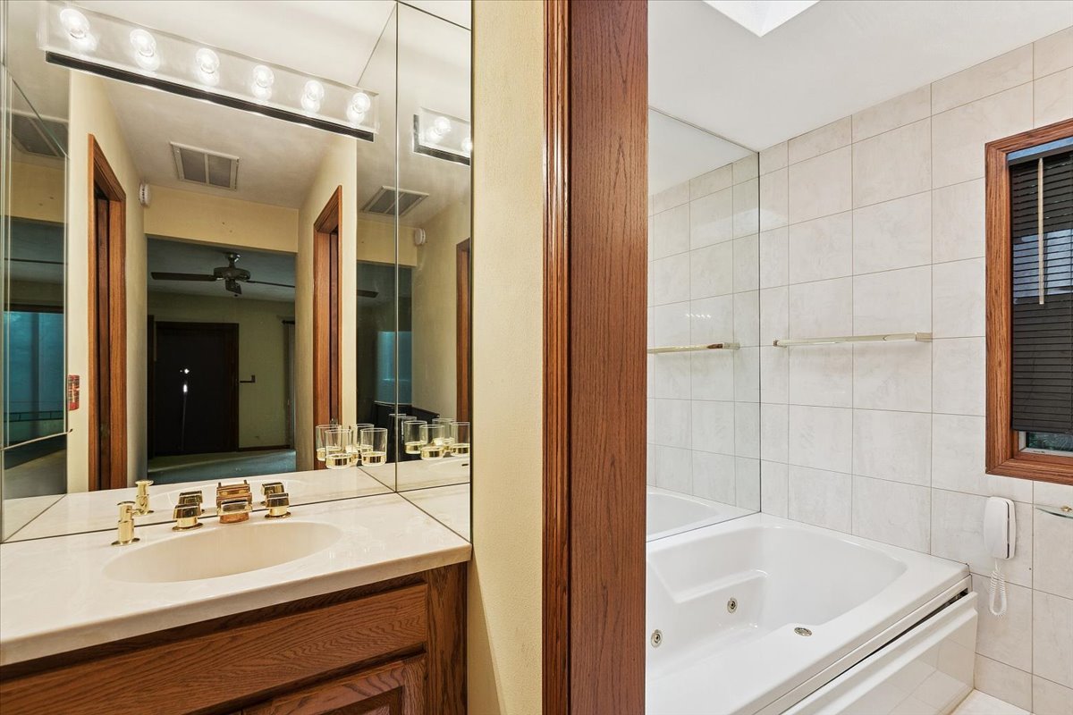 1161 Valley Road Property Photo 13