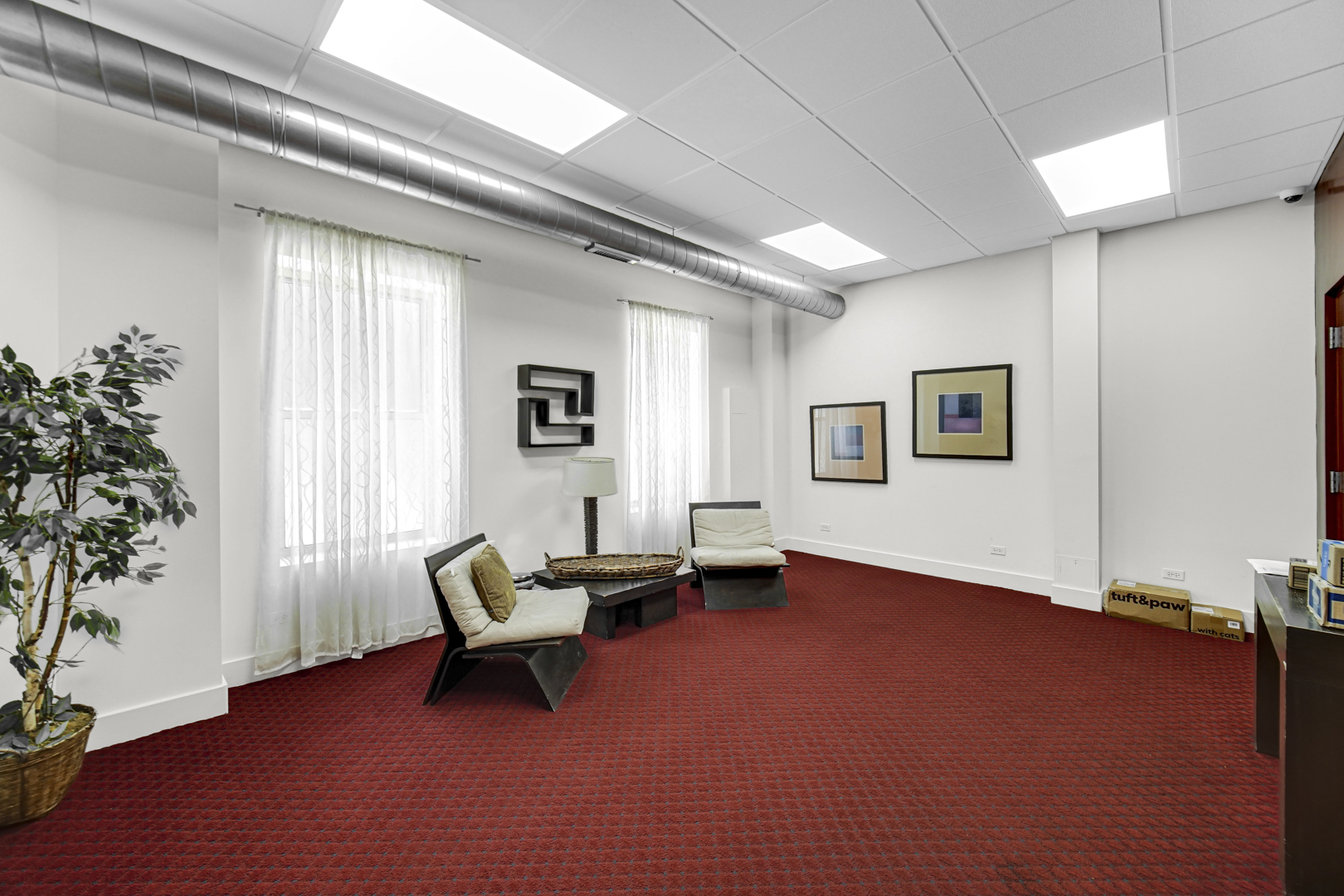 5400 S Harper Avenue 402 Property Photo 6