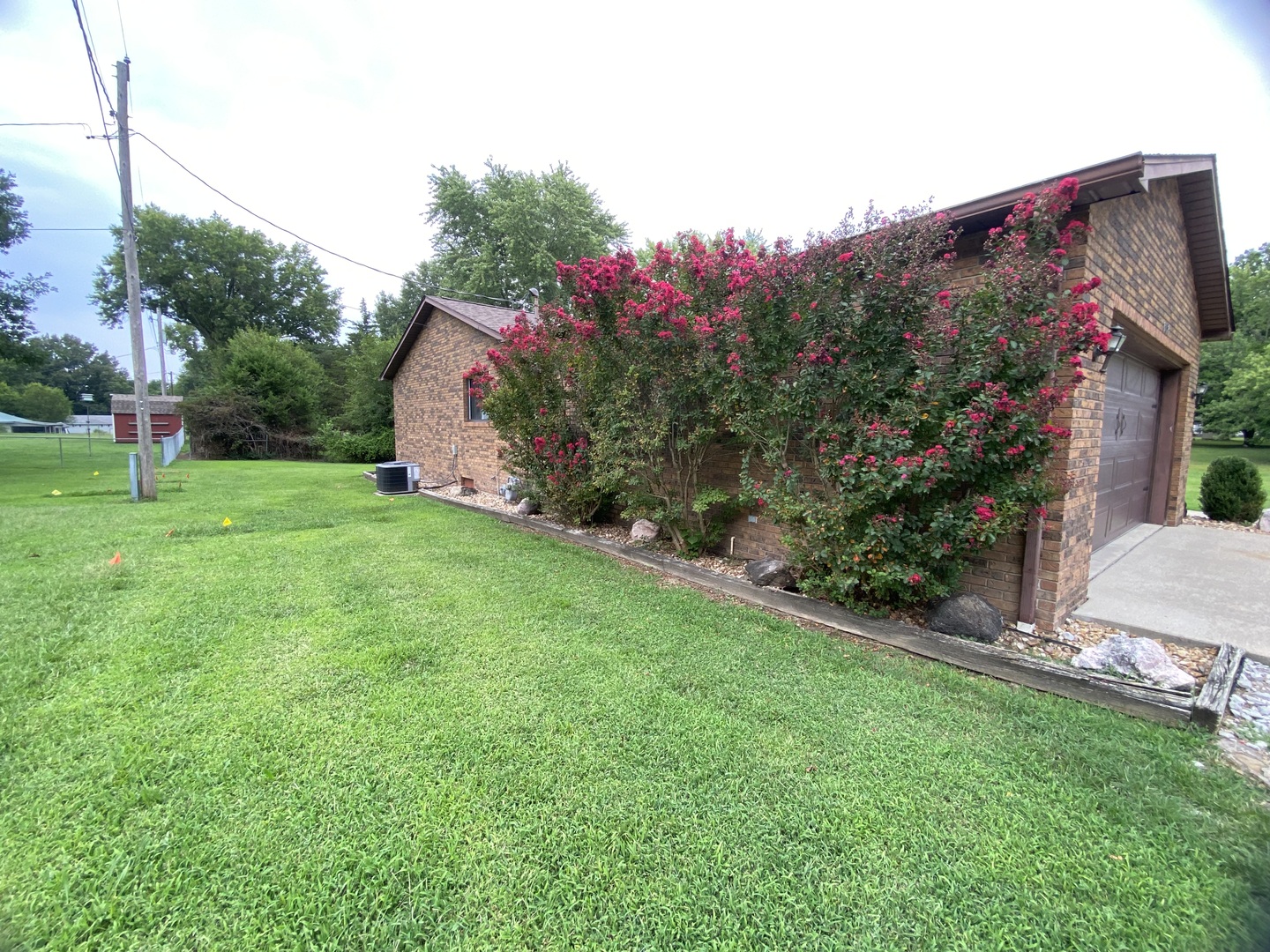 303 W Blake Street Property Photo 4