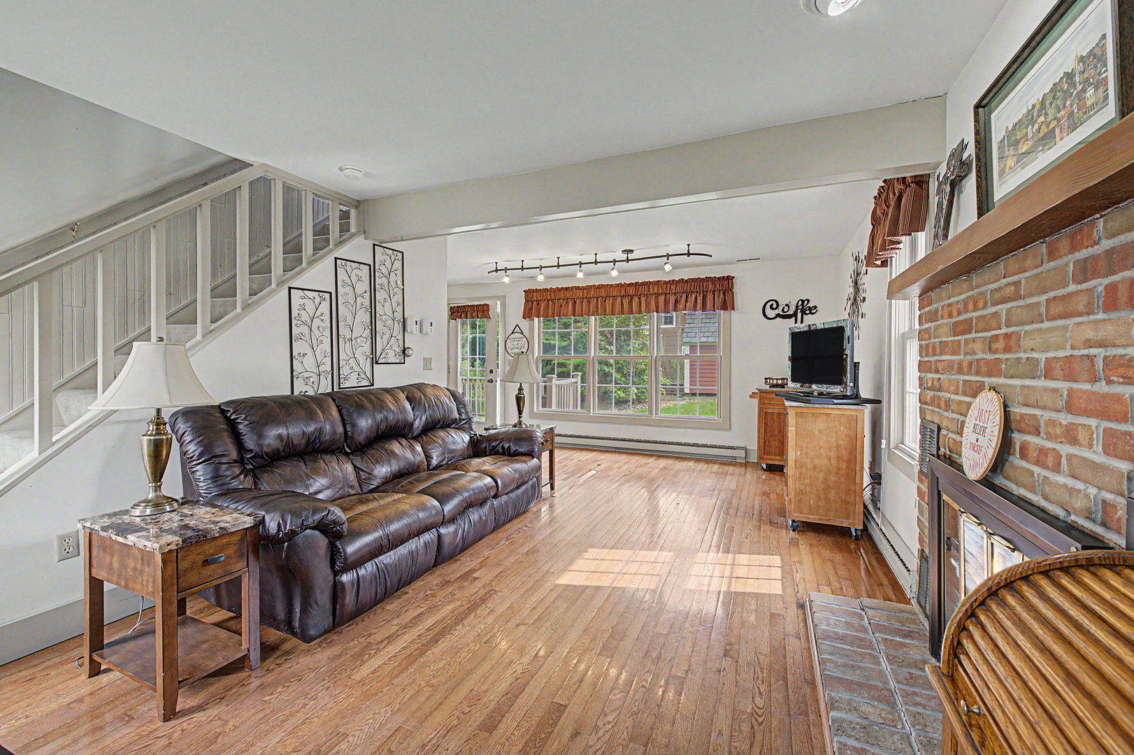 11 Settler Lane Property Photo 3