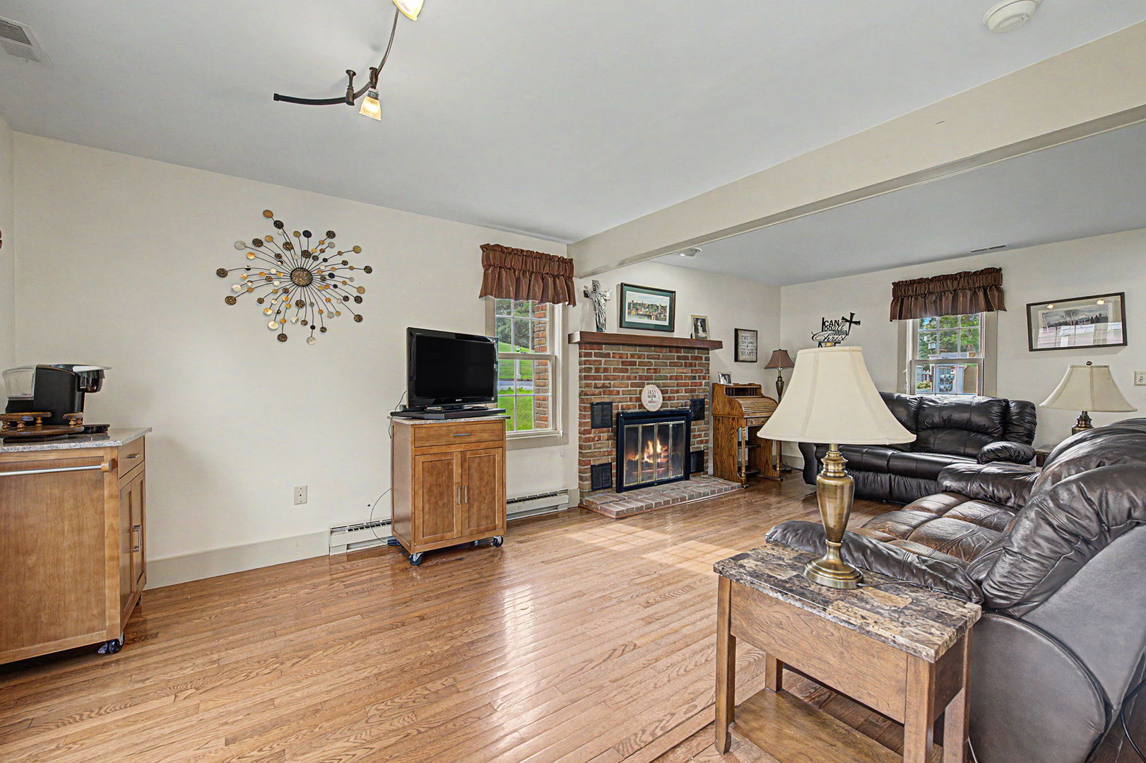 11 Settler Lane Property Photo 6