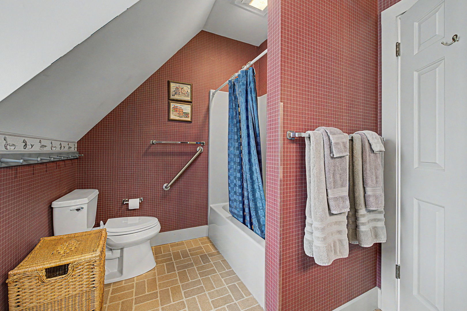 11 Settler Lane Property Photo 14