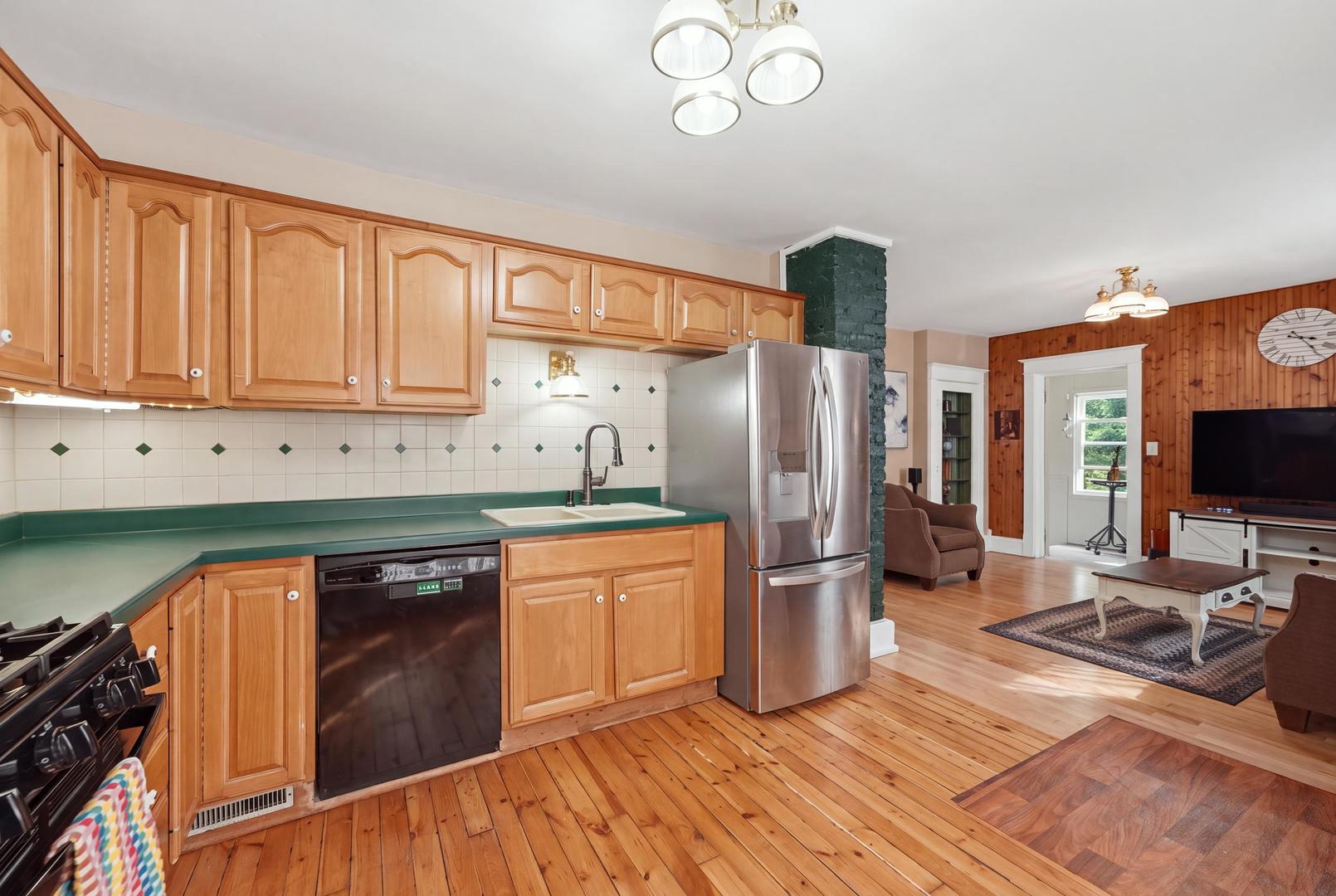 315 Forest Avenue Property Photo 13