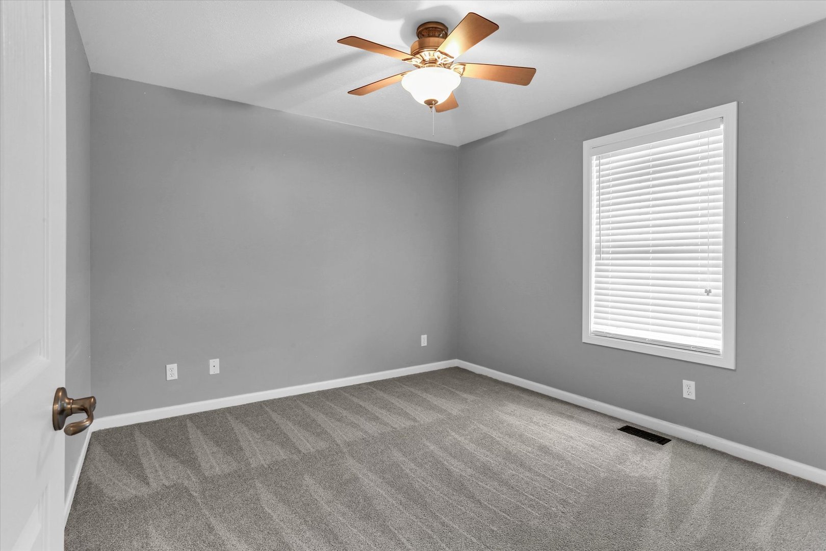 2509 N Skyline Drive Property Photo 33