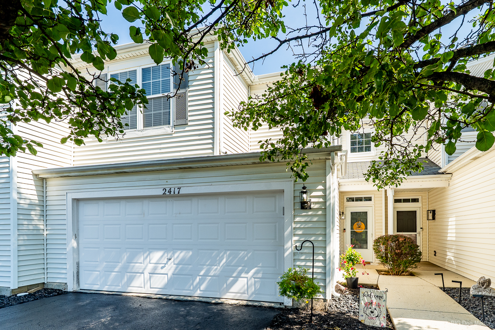 2417 Brush Hill Circle Property Photo 1