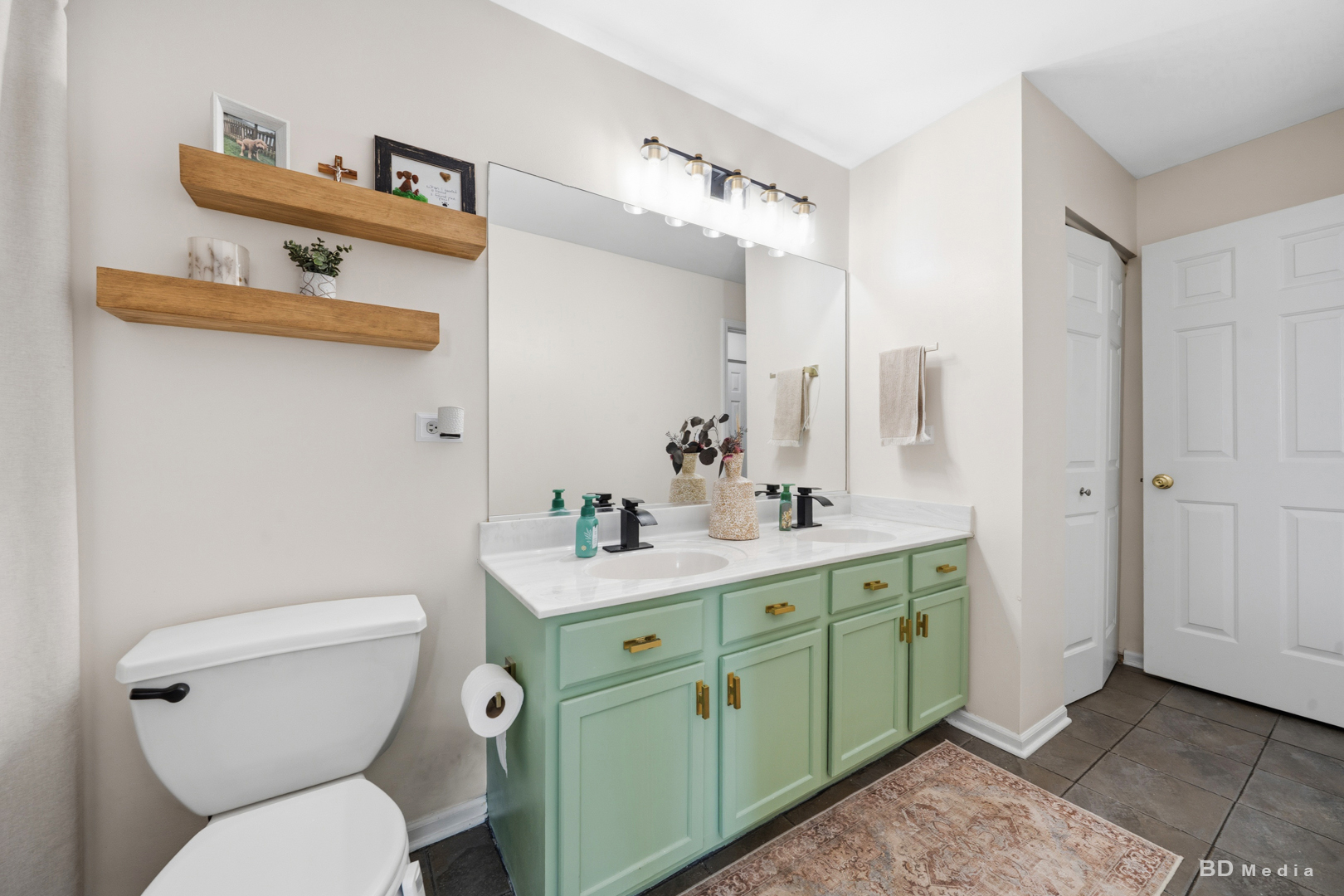 2417 Brush Hill Circle Property Photo 15