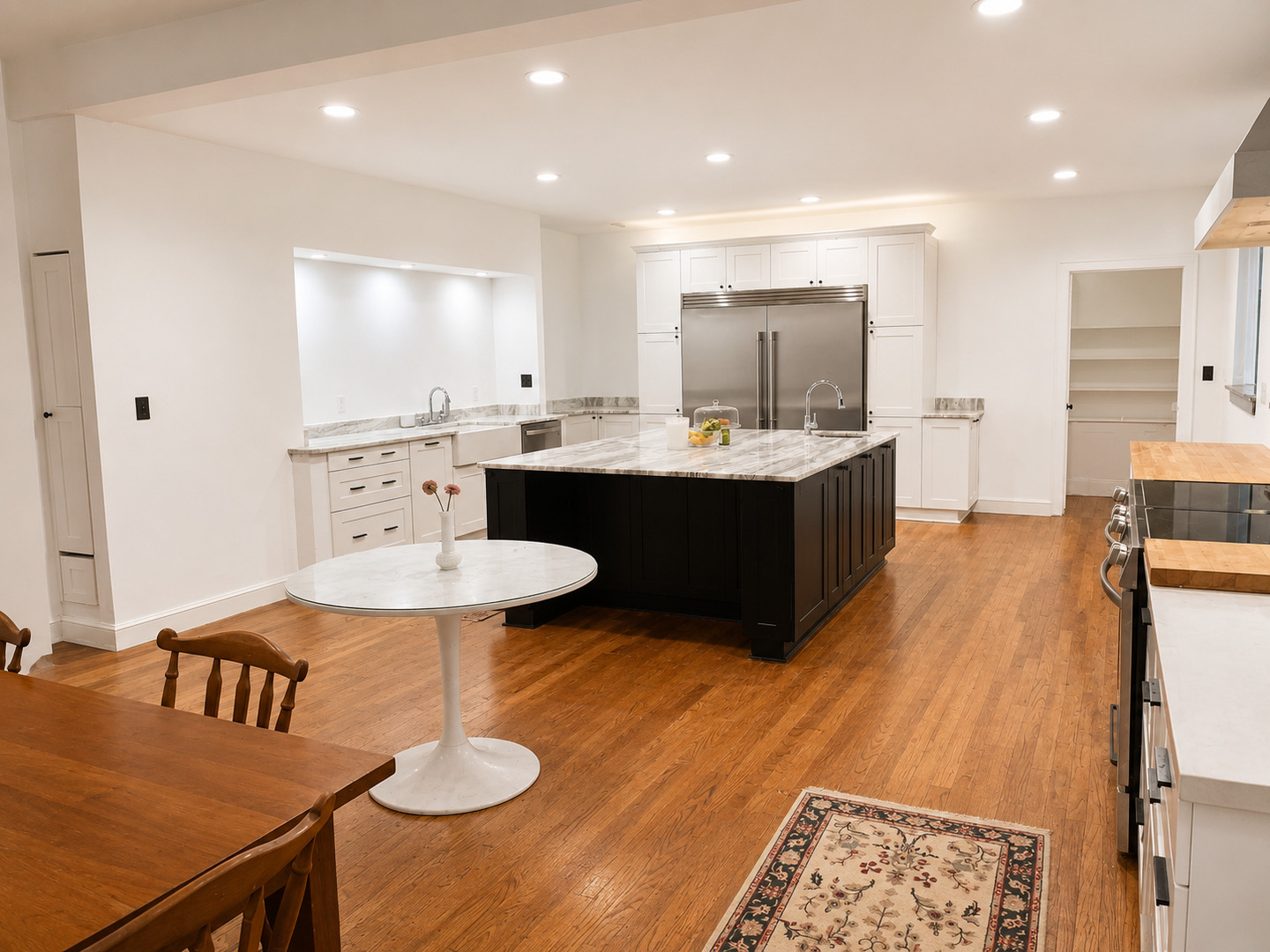 5747 S Peek Home Road Property Photo 7