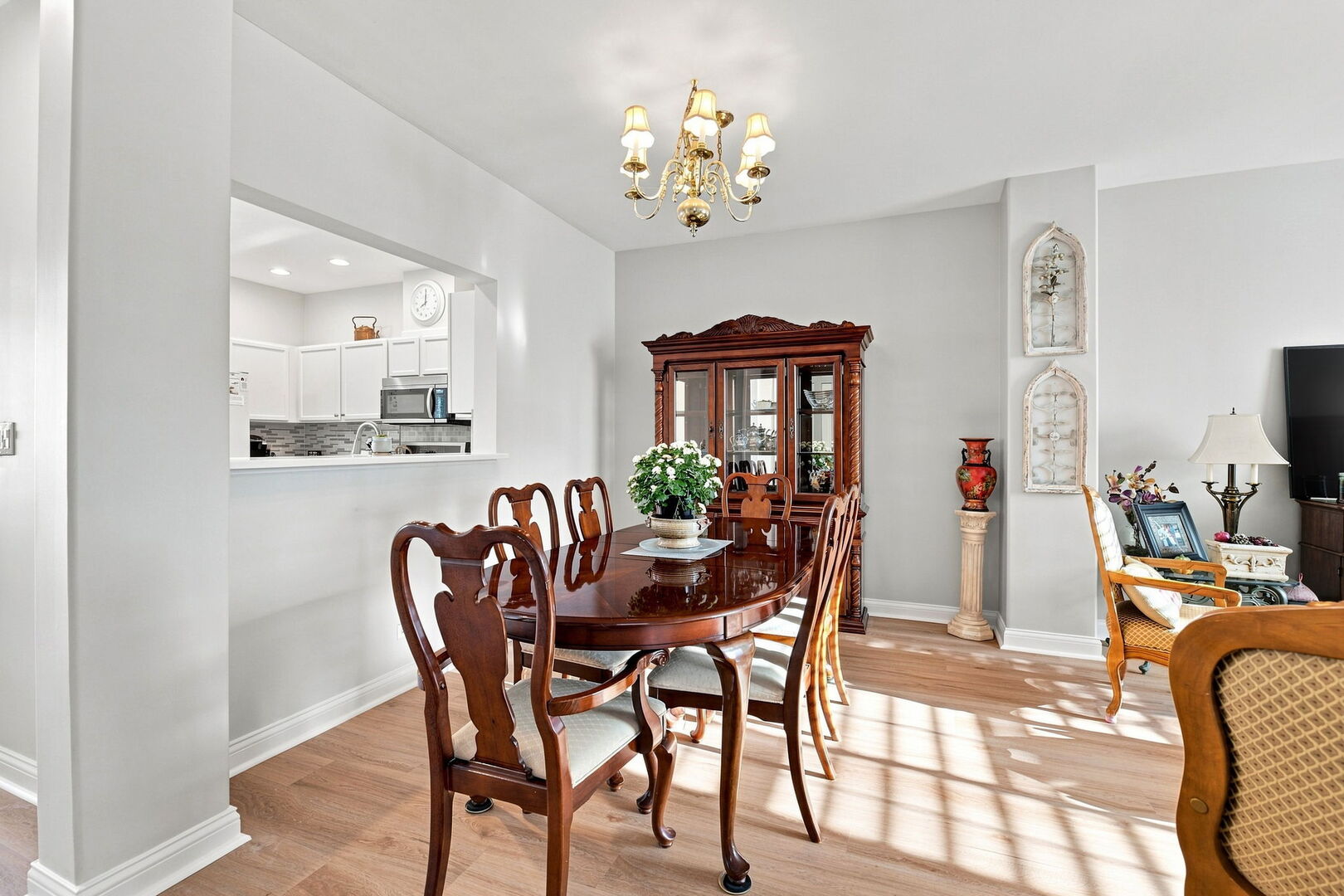 3457 Ravinia Circle Property Photo 4