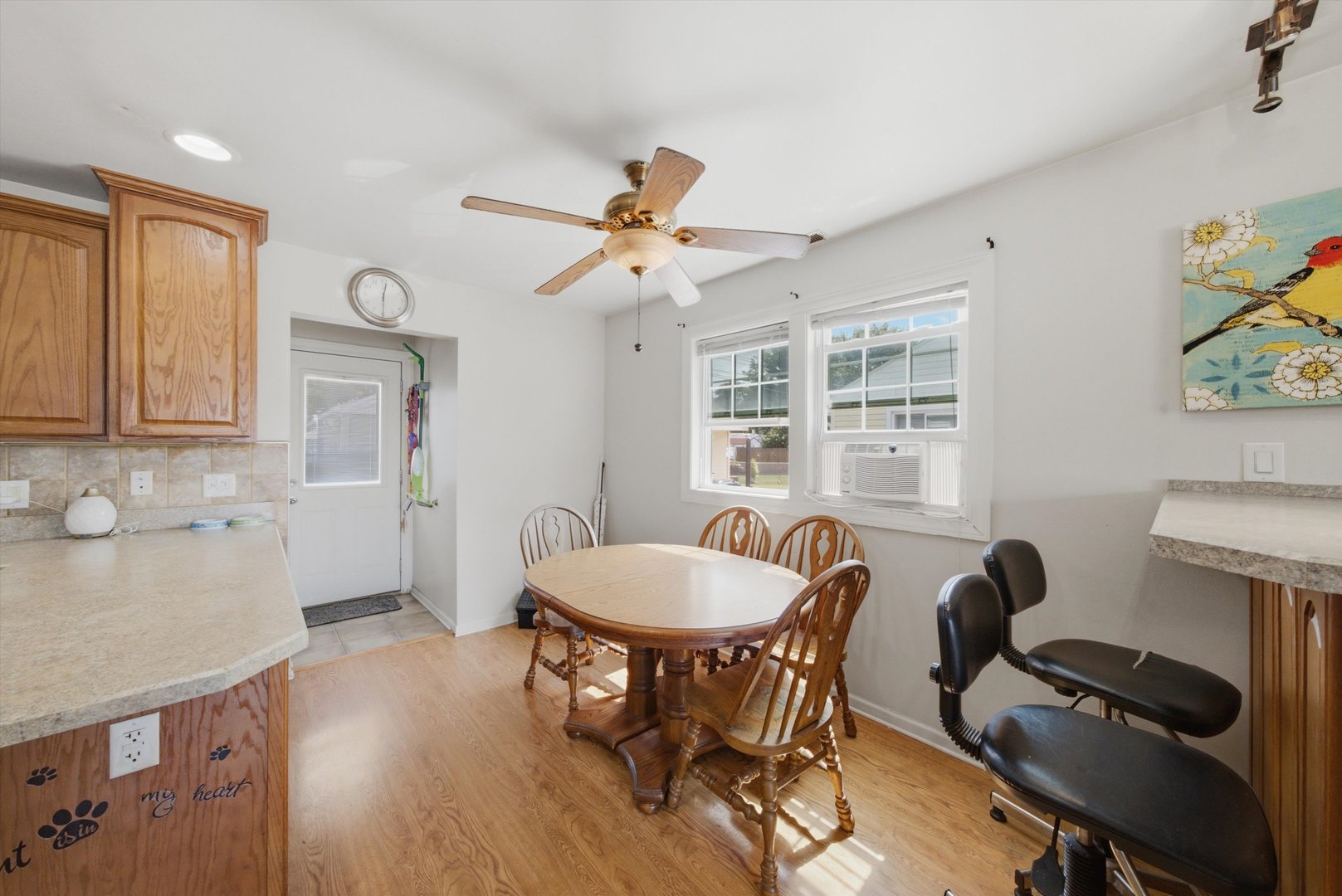 4203 Southwest Highway Property Photo 9