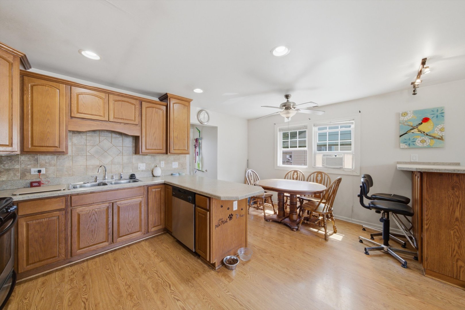 4203 Southwest Highway Property Photo 14