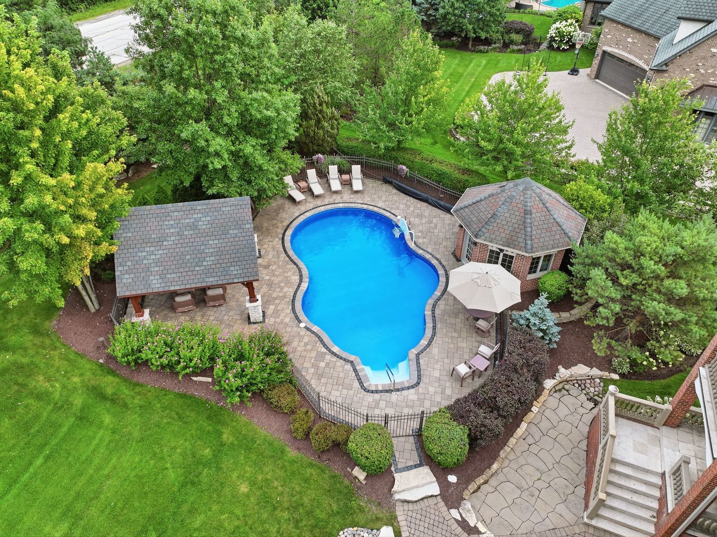 105 Forest Edge Drive Property Photo 14
