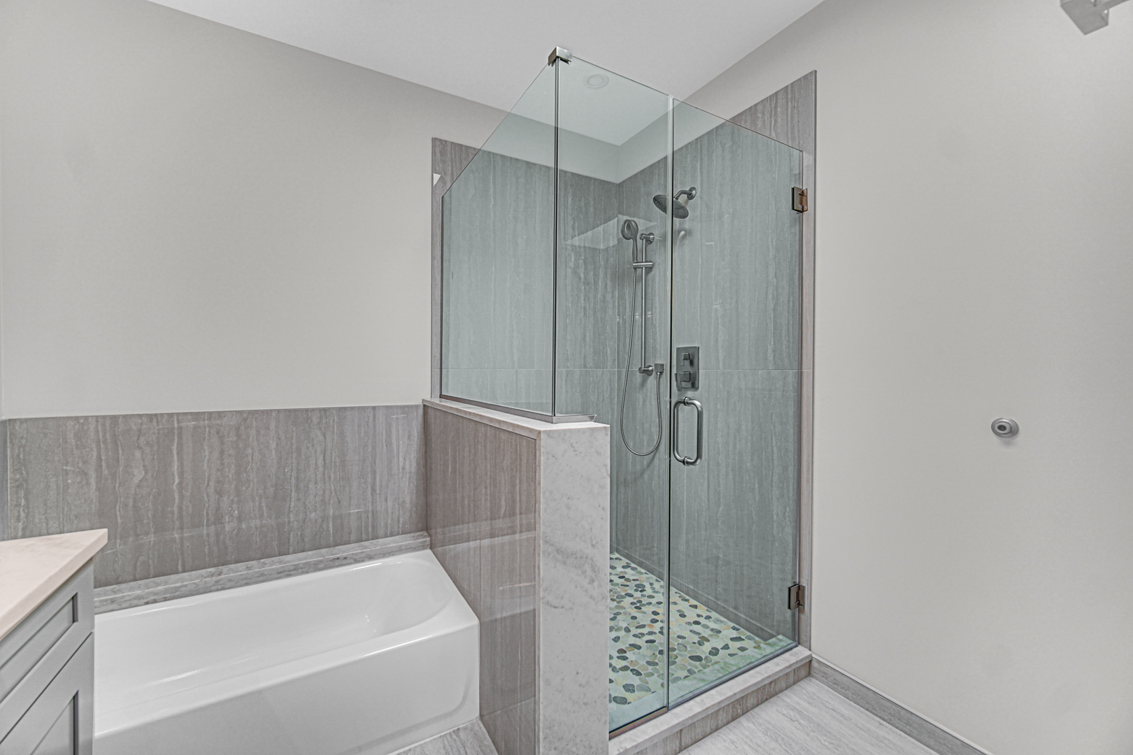 20 Trafalgar Square 407 Property Photo 14