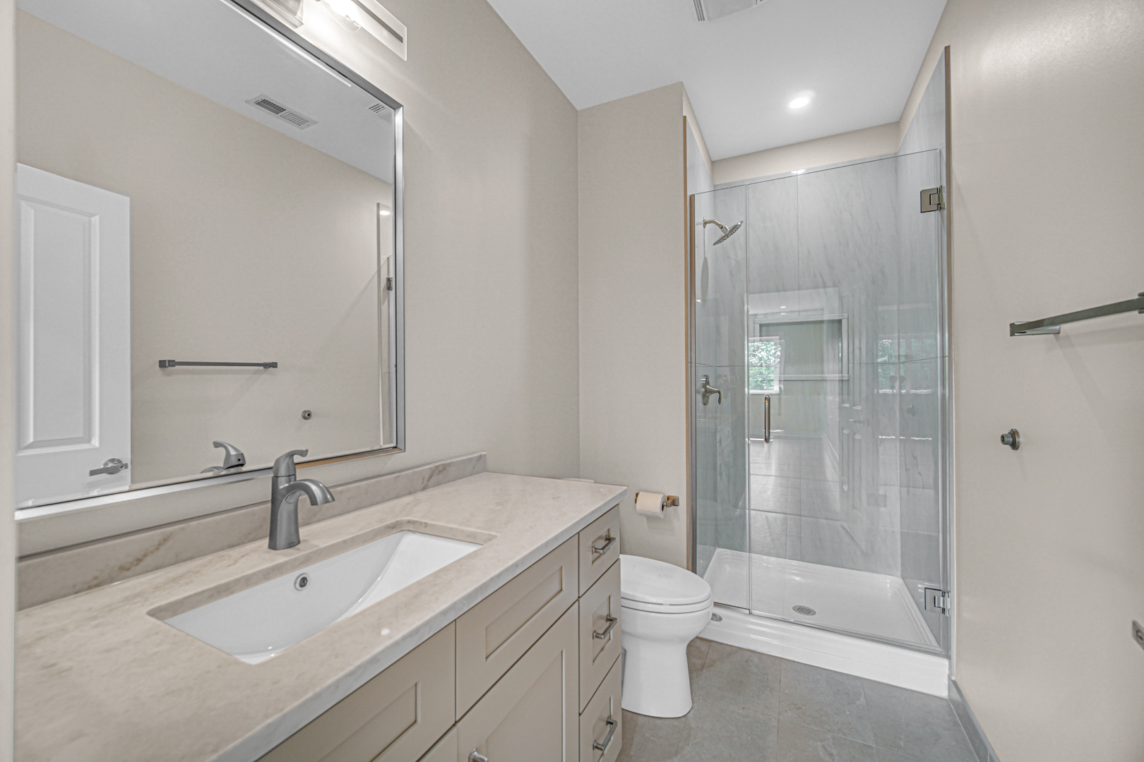 20 Trafalgar Square 407 Property Photo 19