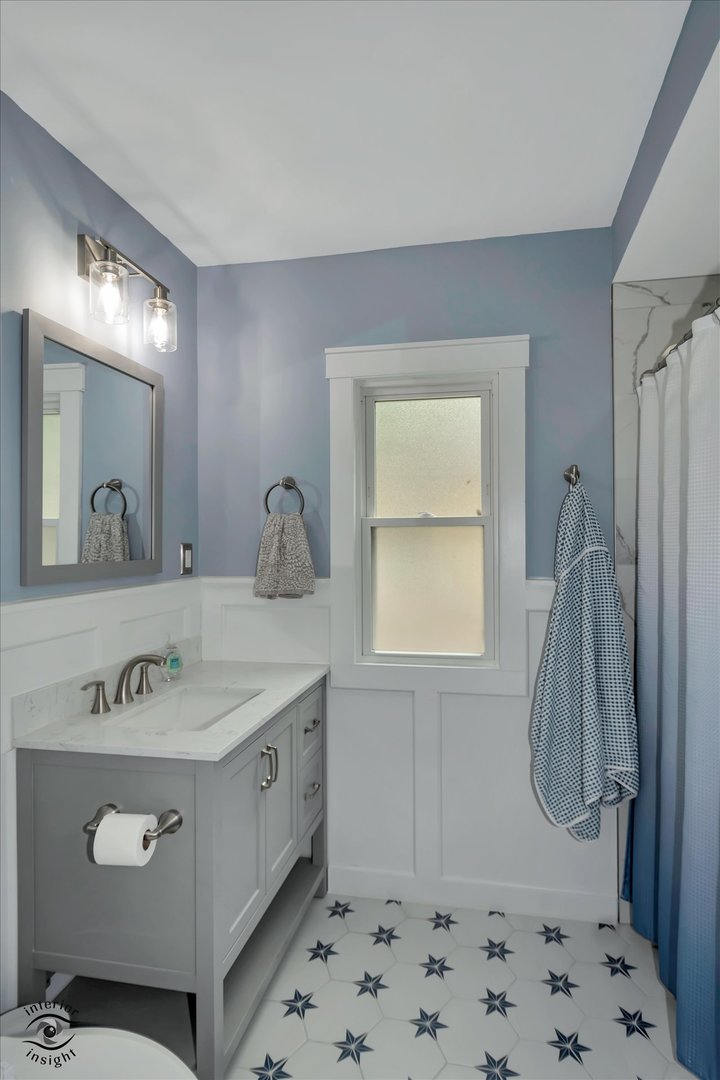 719 N Kennedy Drive Property Photo 10