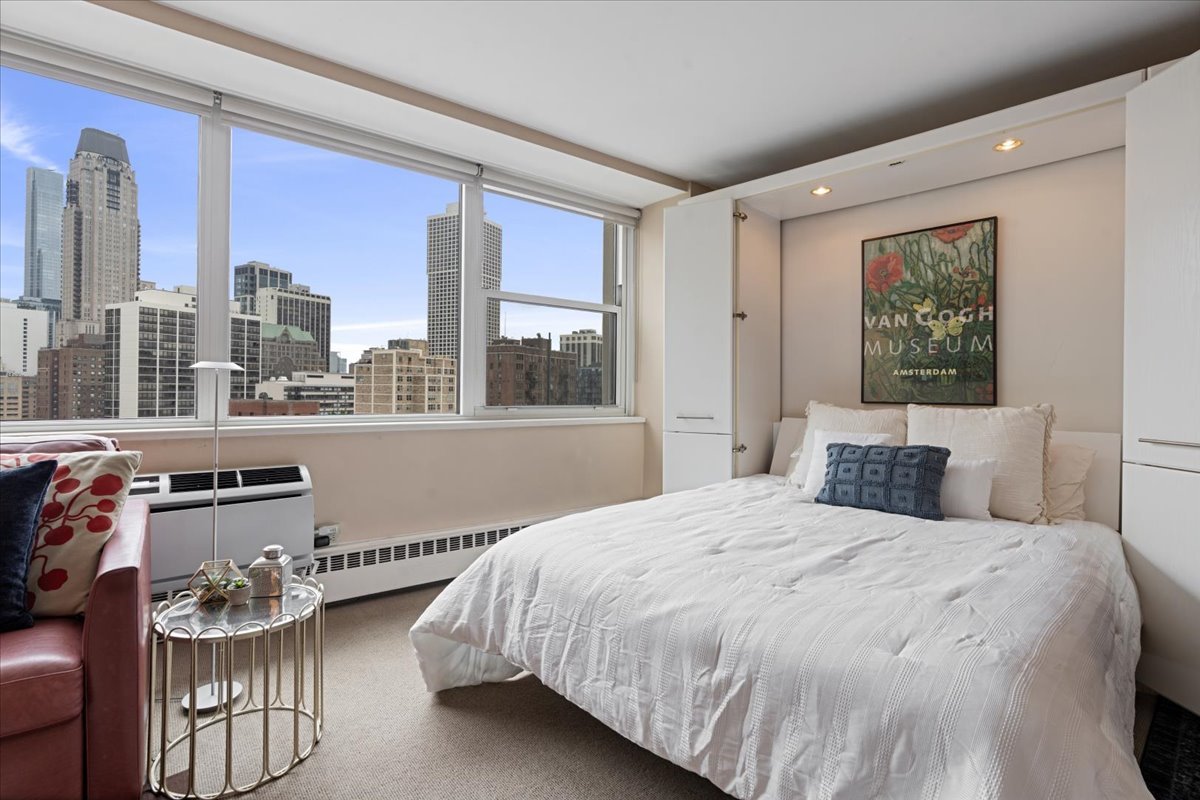 1150 N Lake Shore Drive 18j Property Photo 7