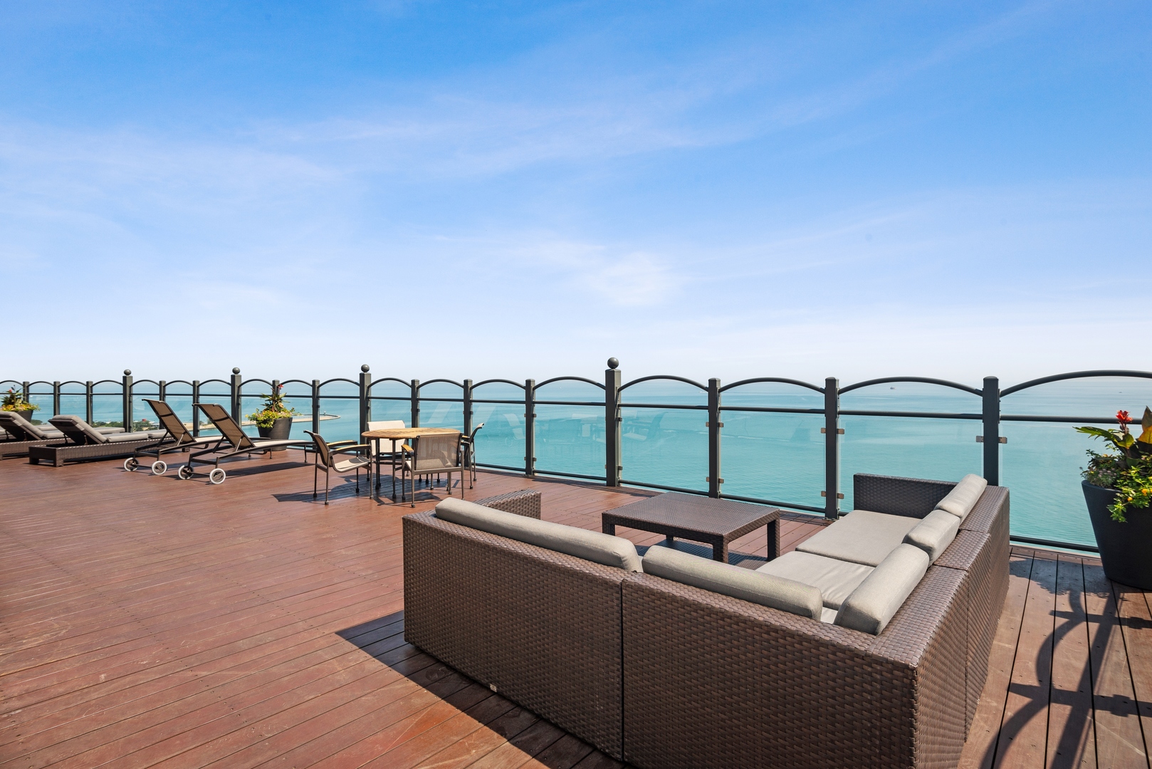 1150 N Lake Shore Drive 18j Property Photo 19