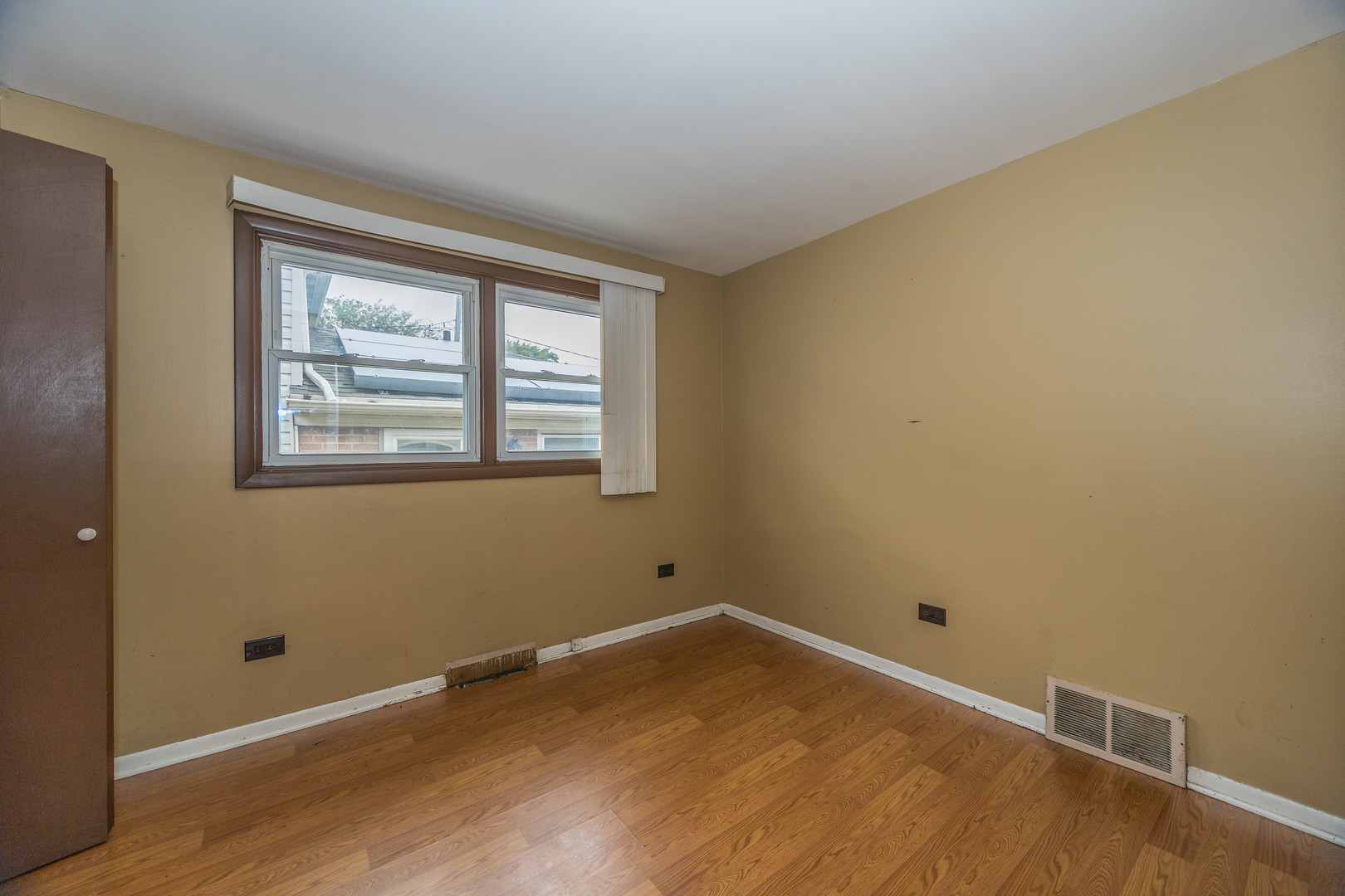 12716 S Saginaw Avenue Property Photo 15