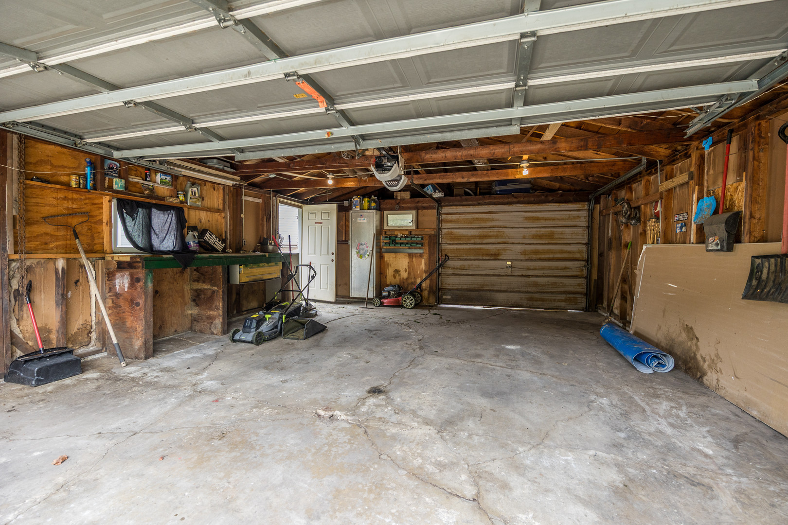 12716 S Saginaw Avenue Property Photo 21