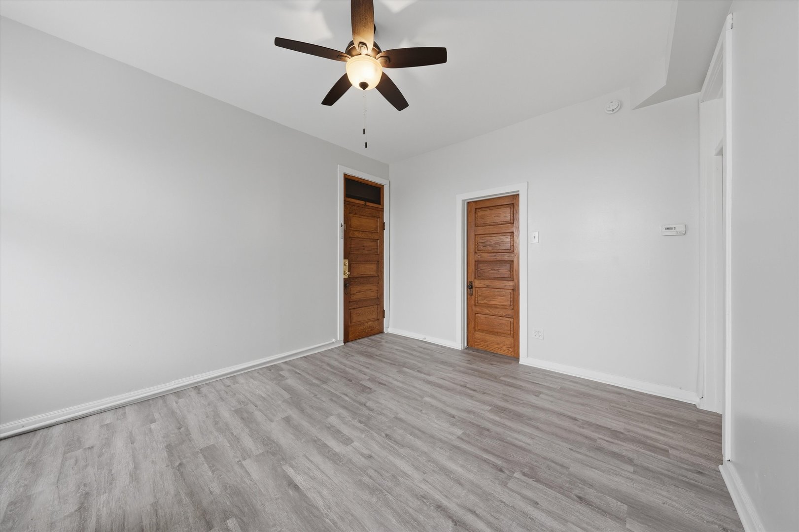 2701 S Saint Louis Avenue Property Photo 18