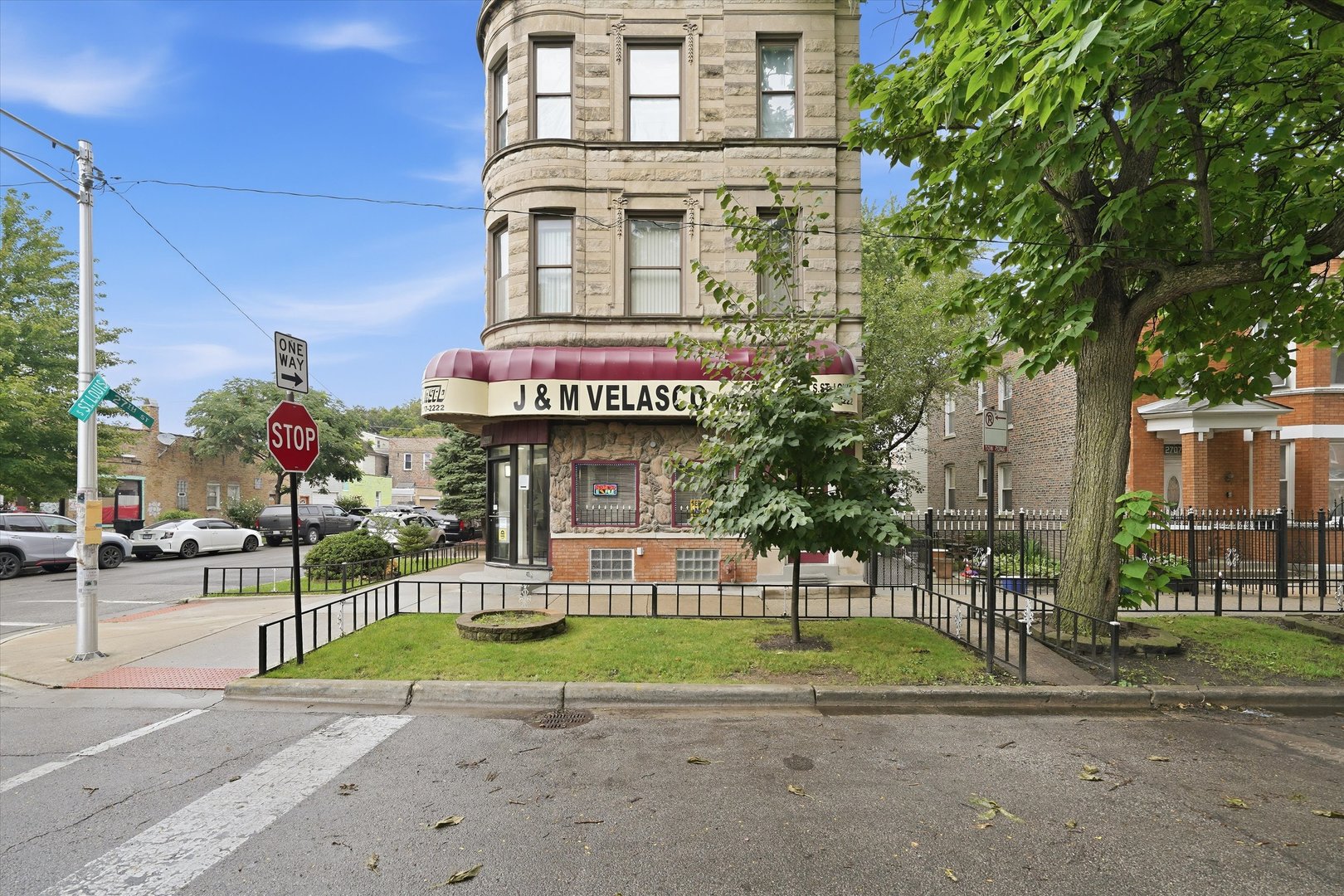 2701 S Saint Louis Avenue Property Photo 42