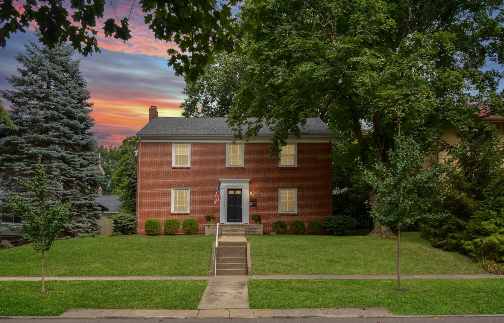 1409 N Clinton Boulevard Property Photo 1