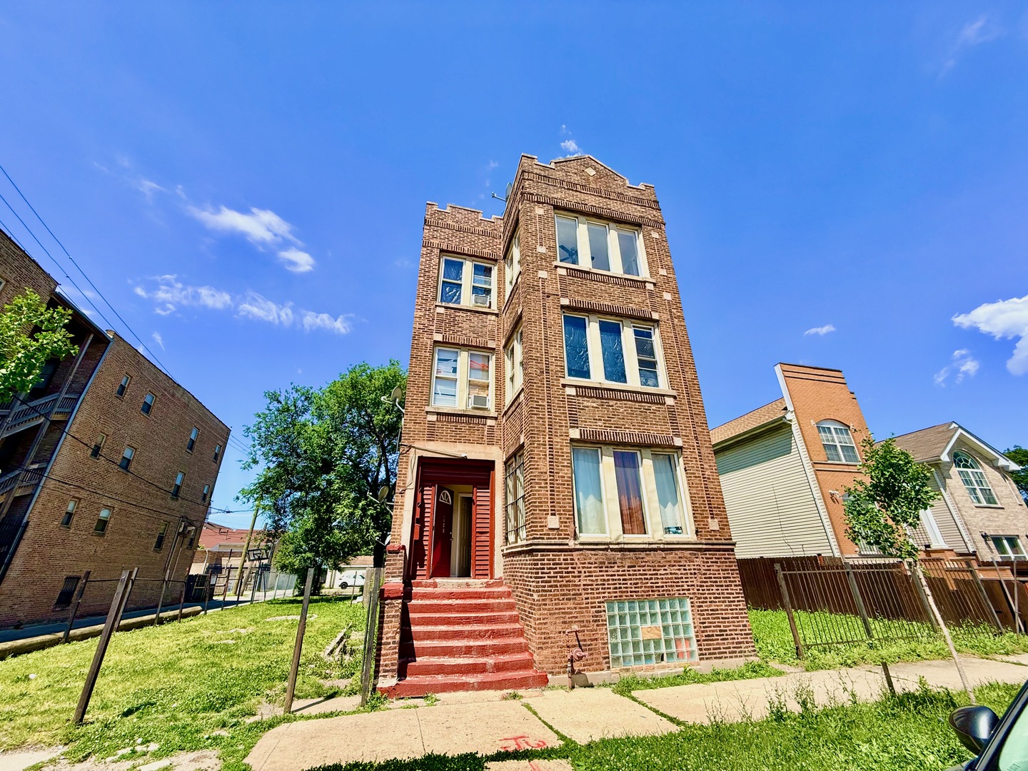 1140 S Keeler Avenue Property Photo 1